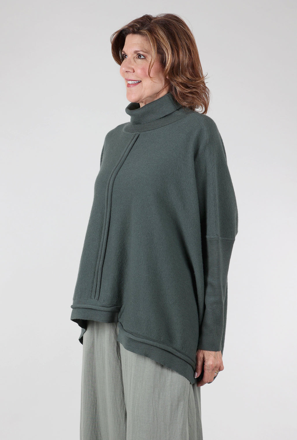 Moyuru Moyuru Seam Details Tneck Sweater, Moss One Size Wool