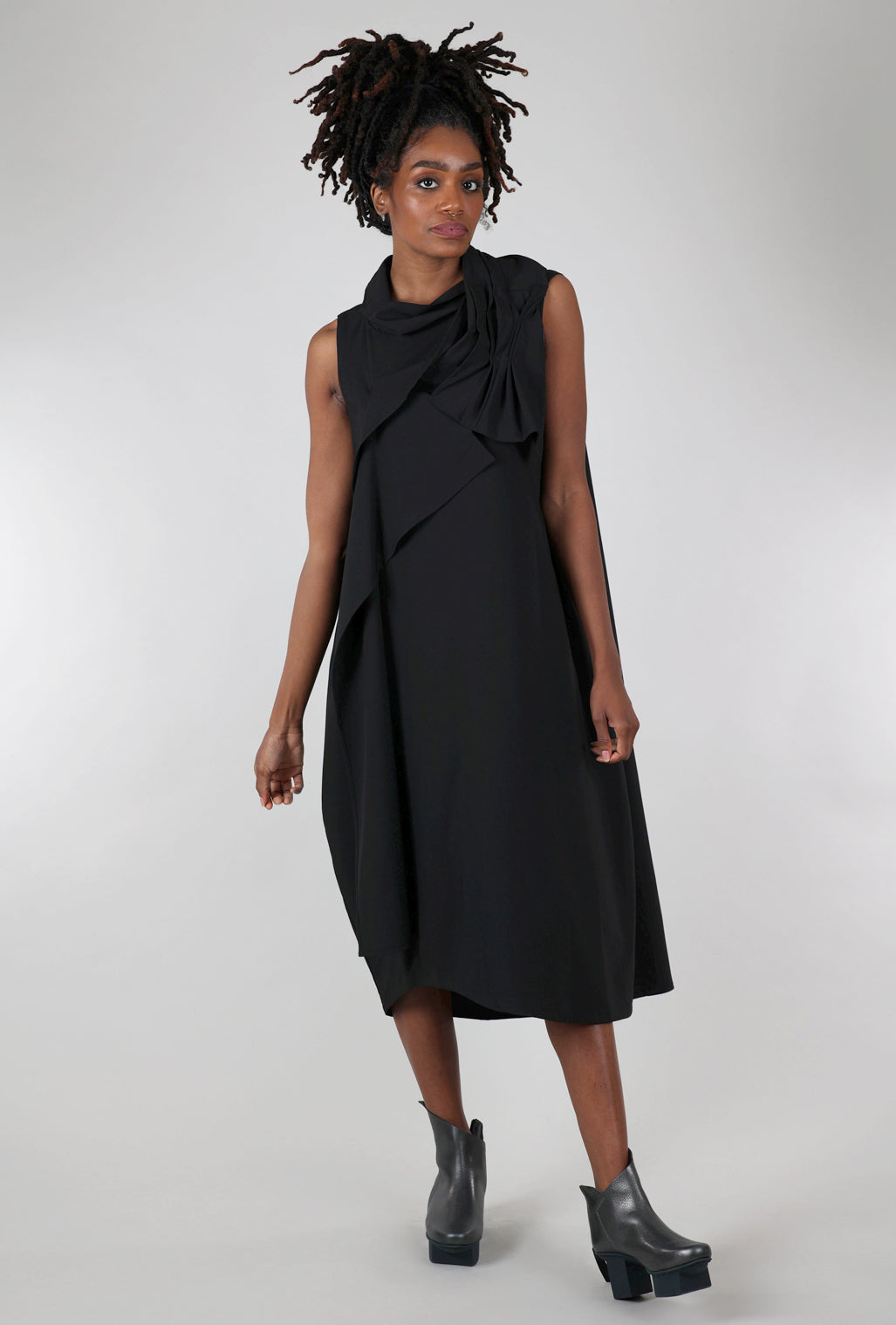 Moyuru Folds and Tucks Dress, Black 