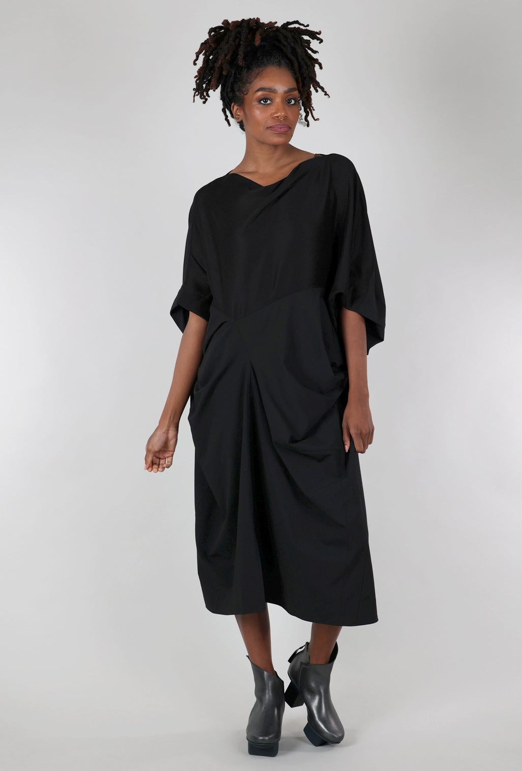 Moyuru Gallerista Dress, Black 