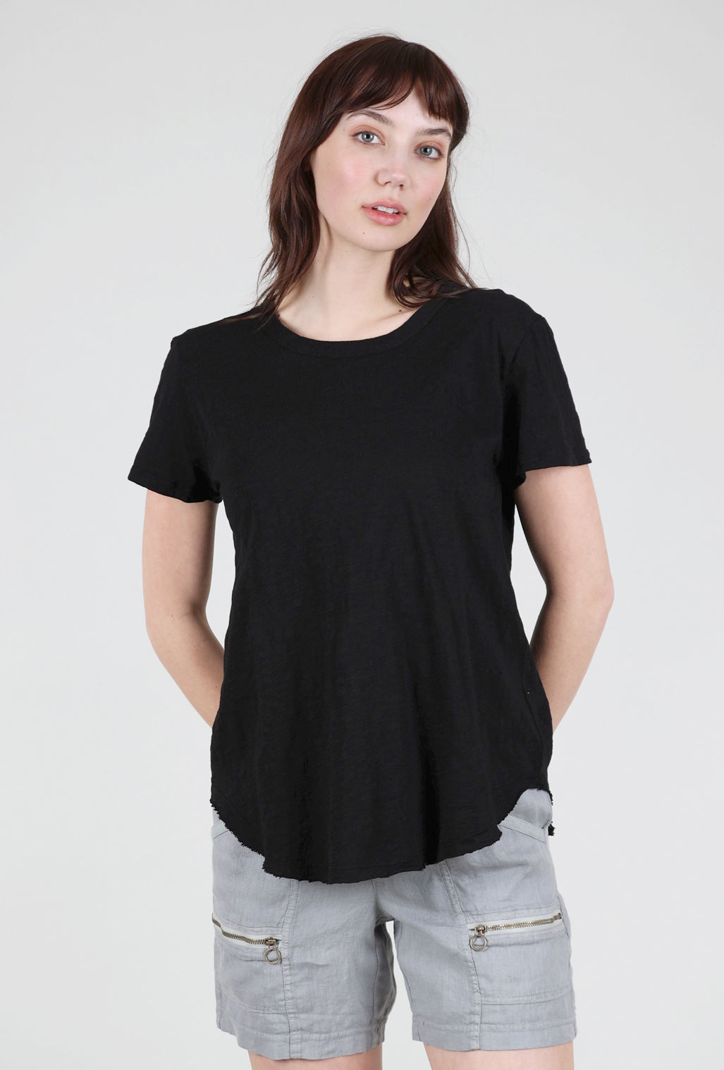 Mododoc Crewneck Curve Hem Tee, Black 