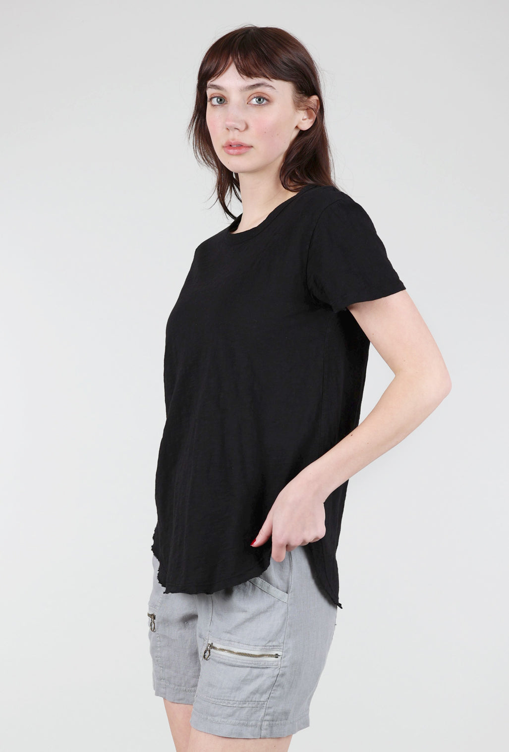 Mododoc Crewneck Curve Hem Tee, Black 