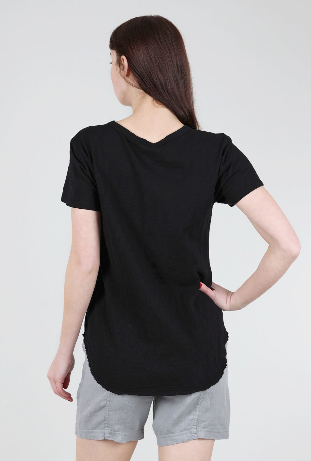 Mododoc Crewneck Curve Hem Tee, Black 