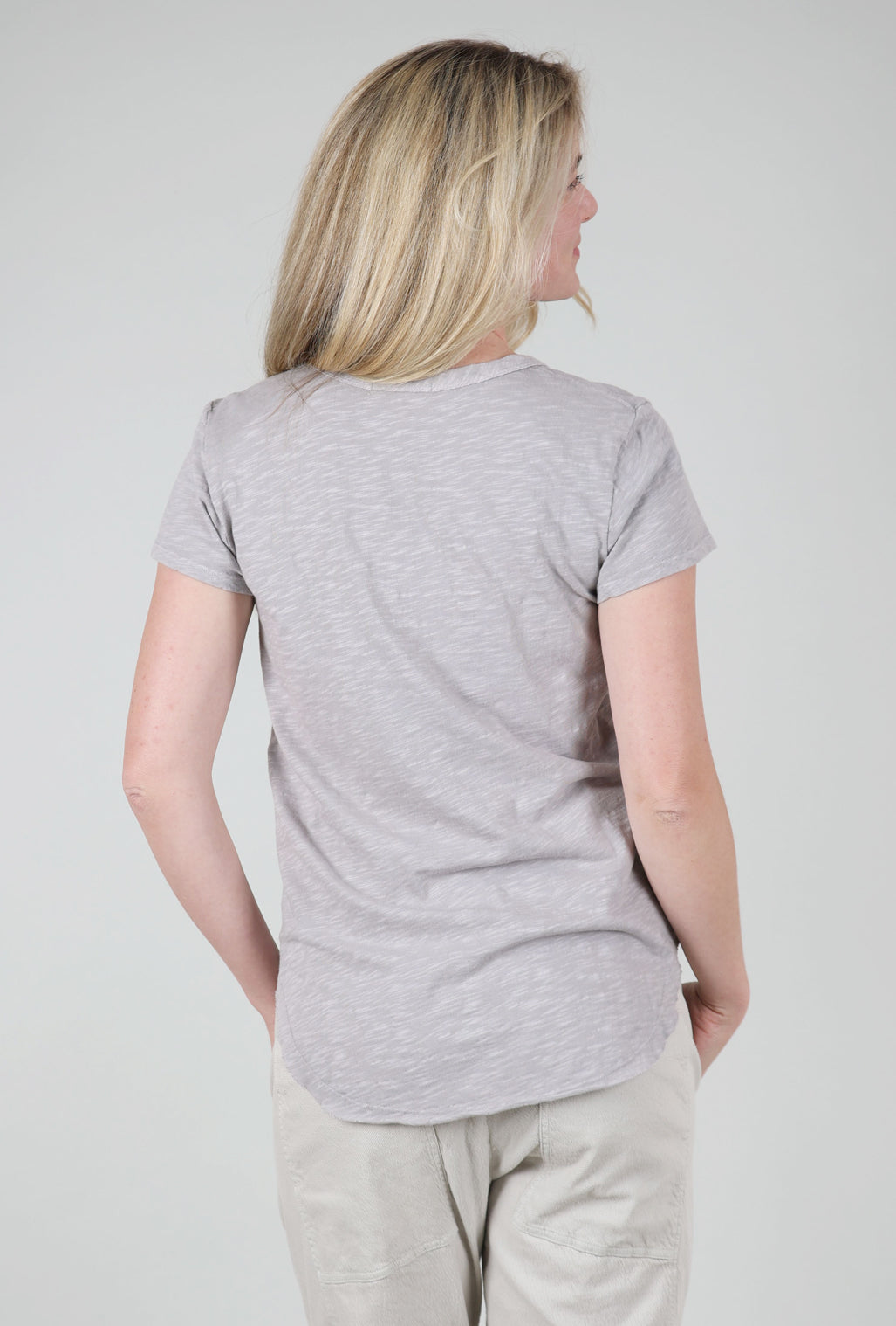 Mododoc Curve Hem Vee Tee, Gray Harbor 