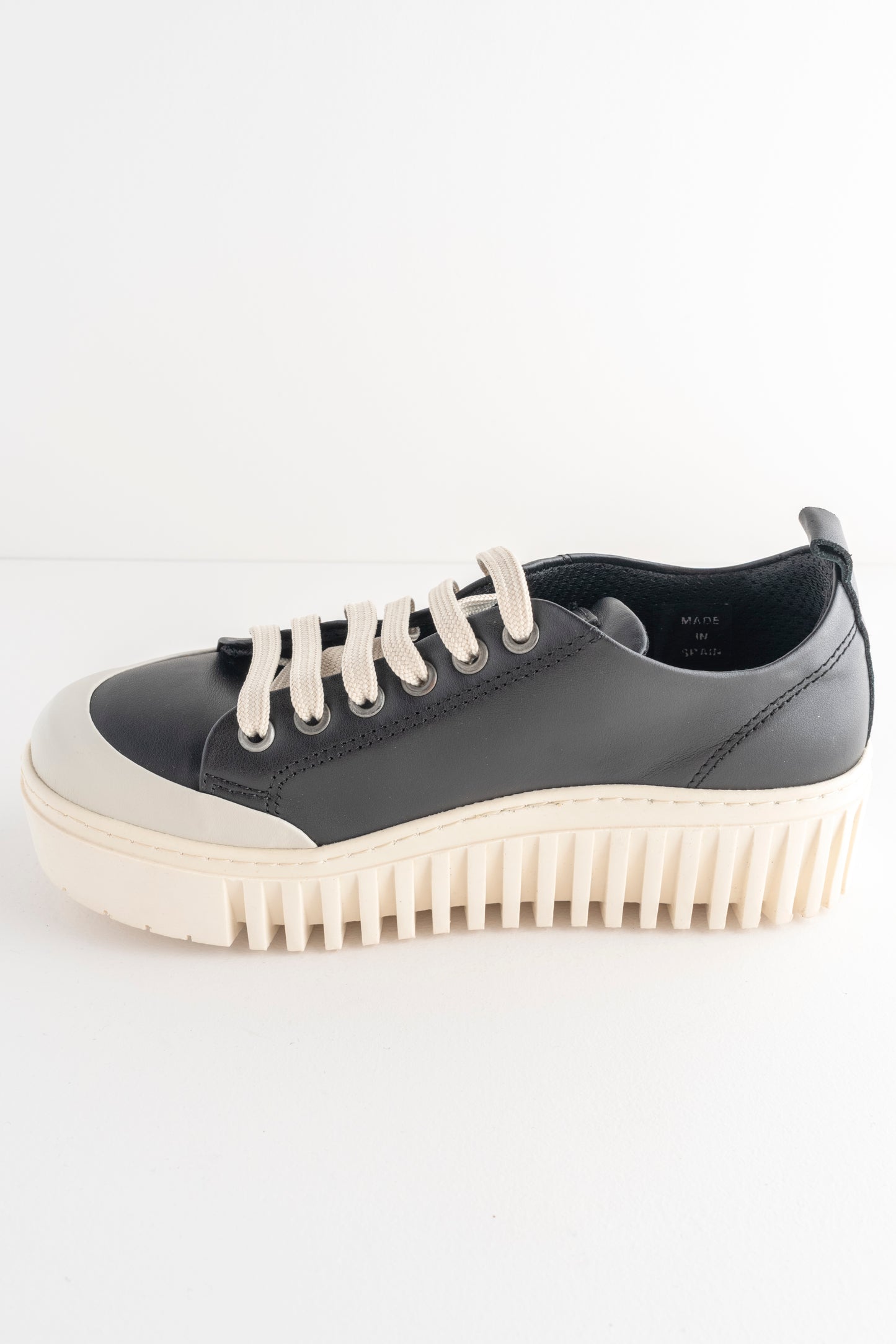 Art Leather Brighton Sneaker, Black Leather 