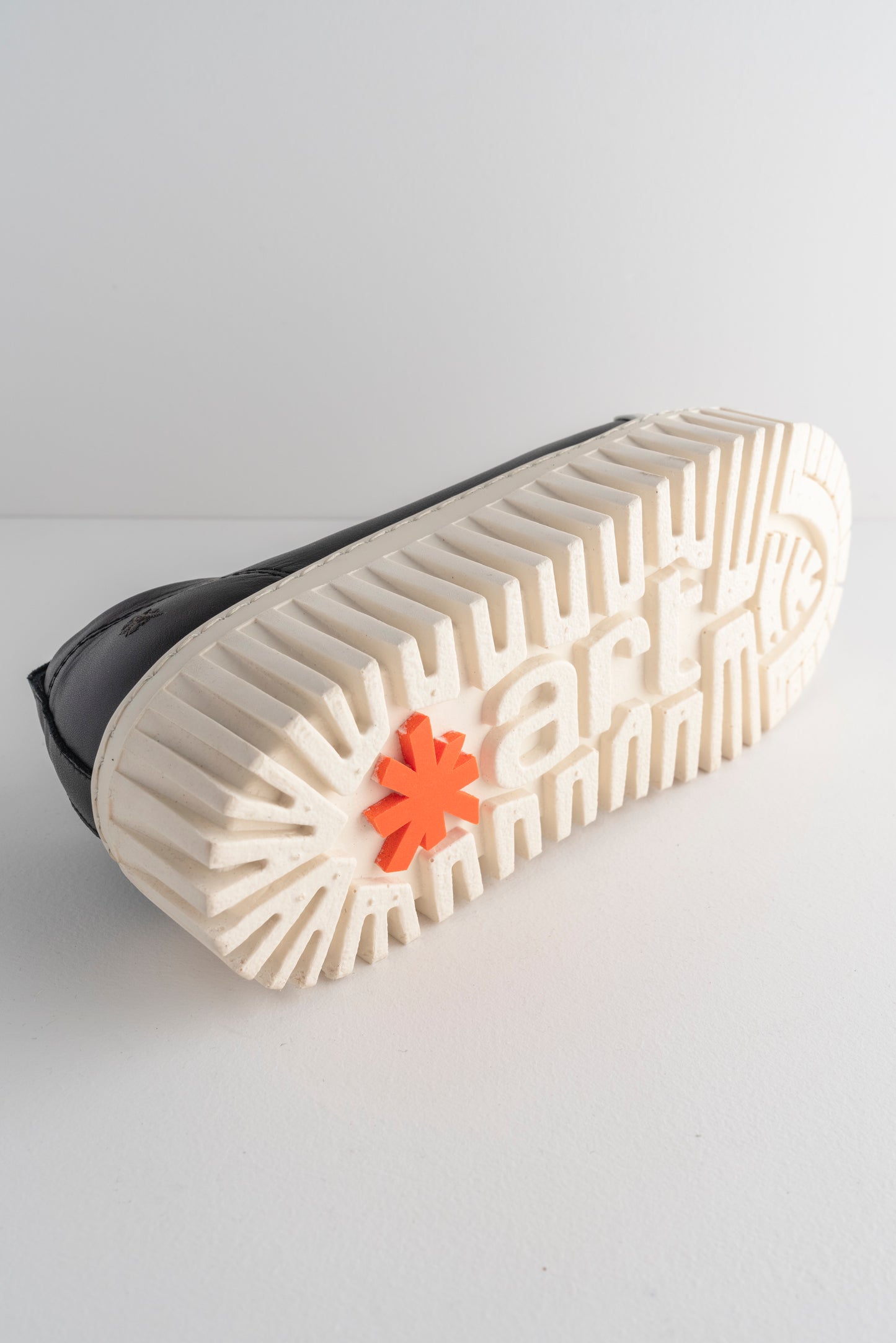 Art Leather Brighton Sneaker, Black Leather 