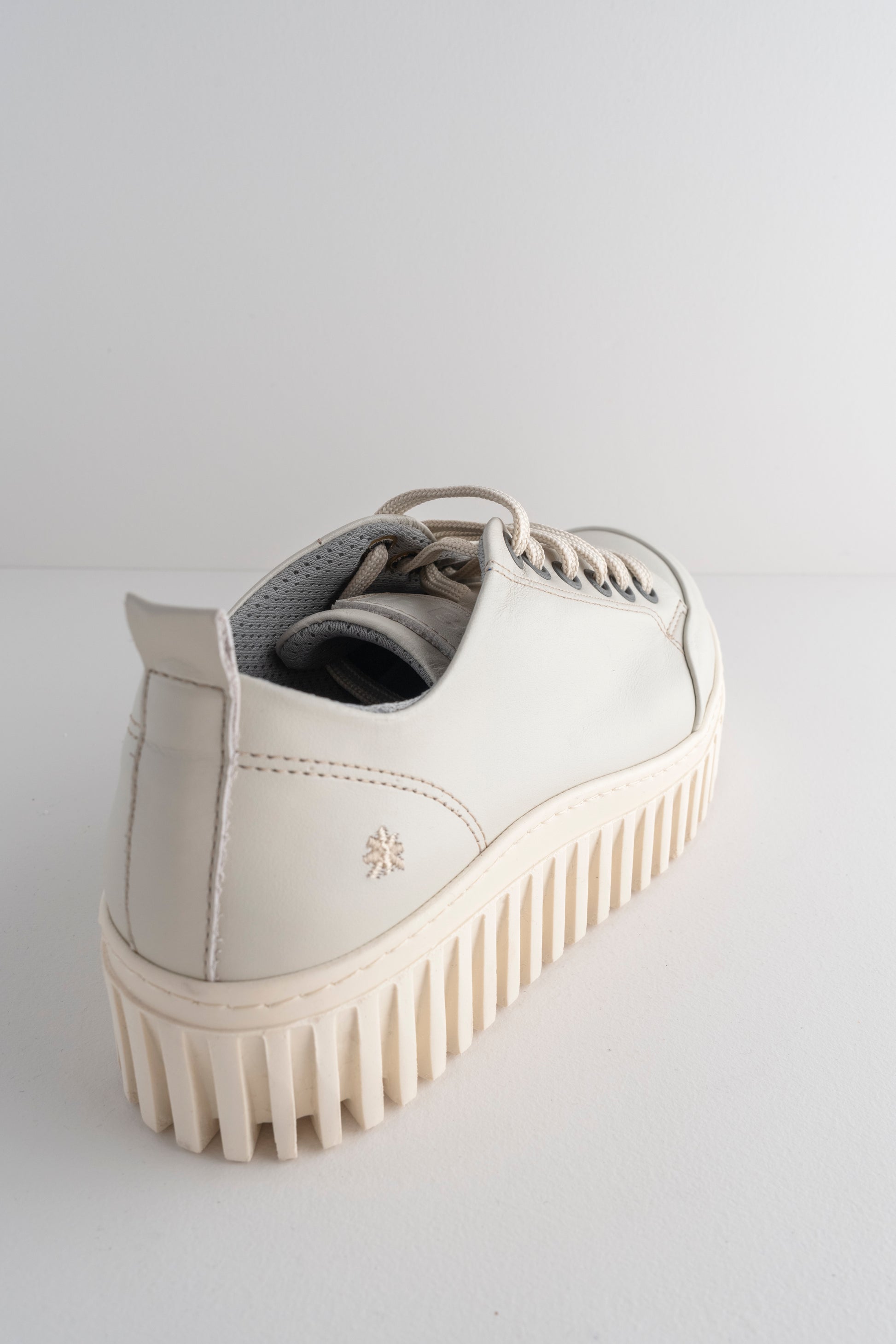 Art Leather Brighton Sneaker, Cream 