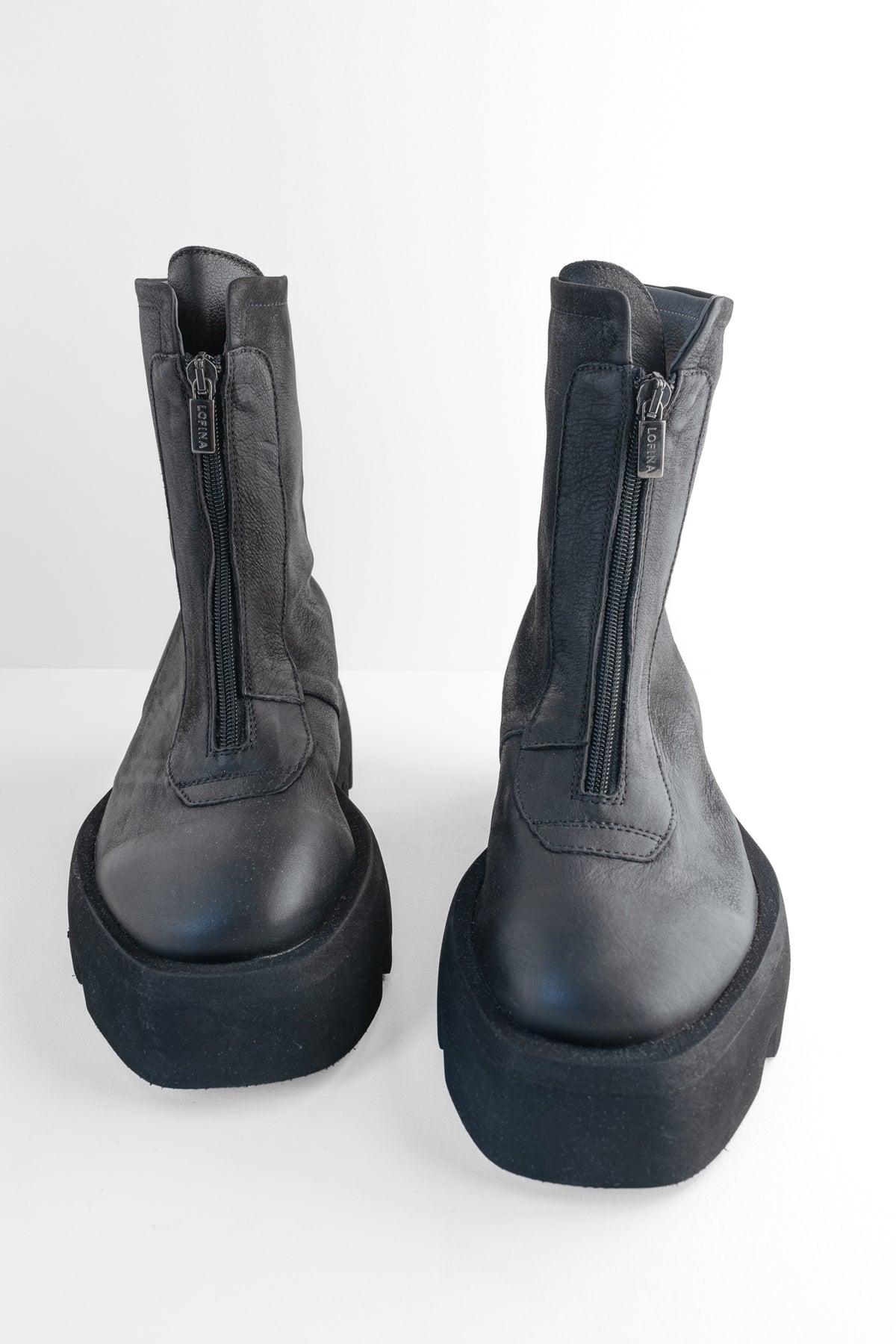 Lofina Almond Toe Short Zip Boot, Black 