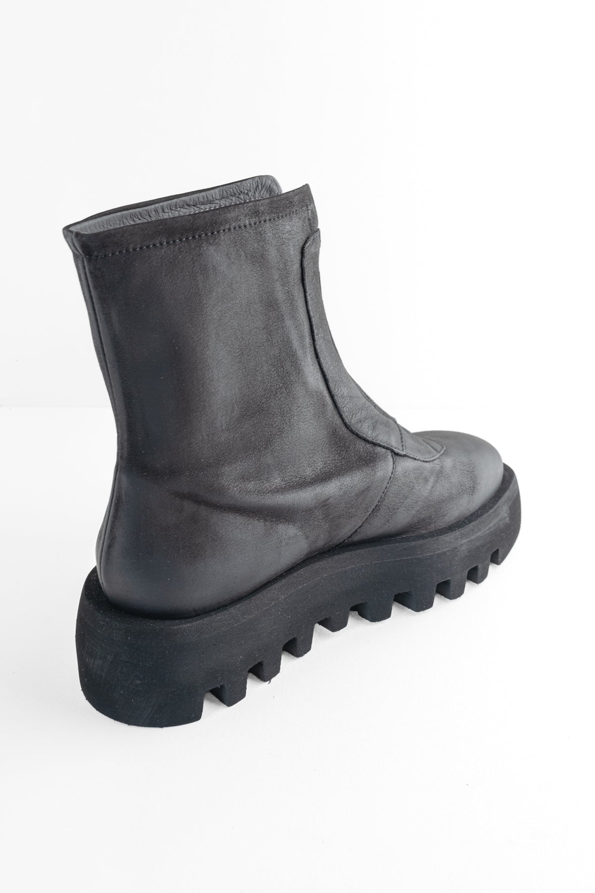 Lofina Almond Toe Short Zip Boot, Black 