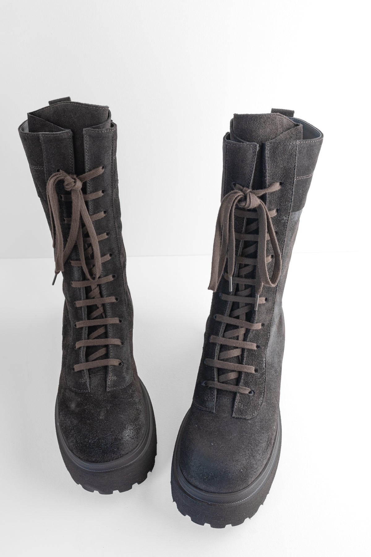 Lofina Lace Up Suede Platform Boot, Londra 