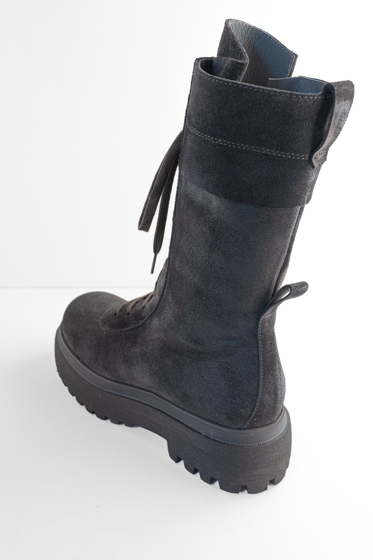 Lofina Lace Up Suede Platform Boot, Londra 