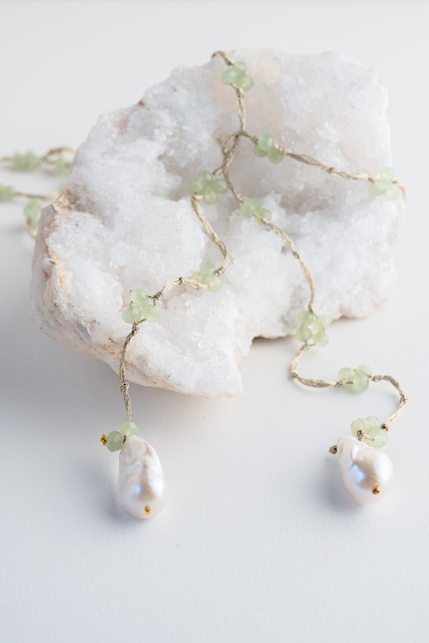 Mela Meryl Pearl Necklace - Sage Green 