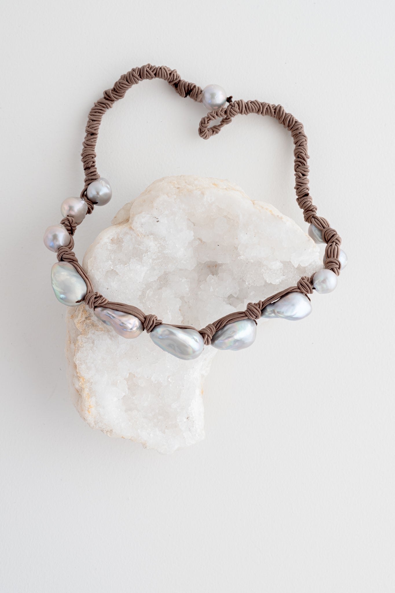 Mela Trullo Caffe Pearl Necklace 