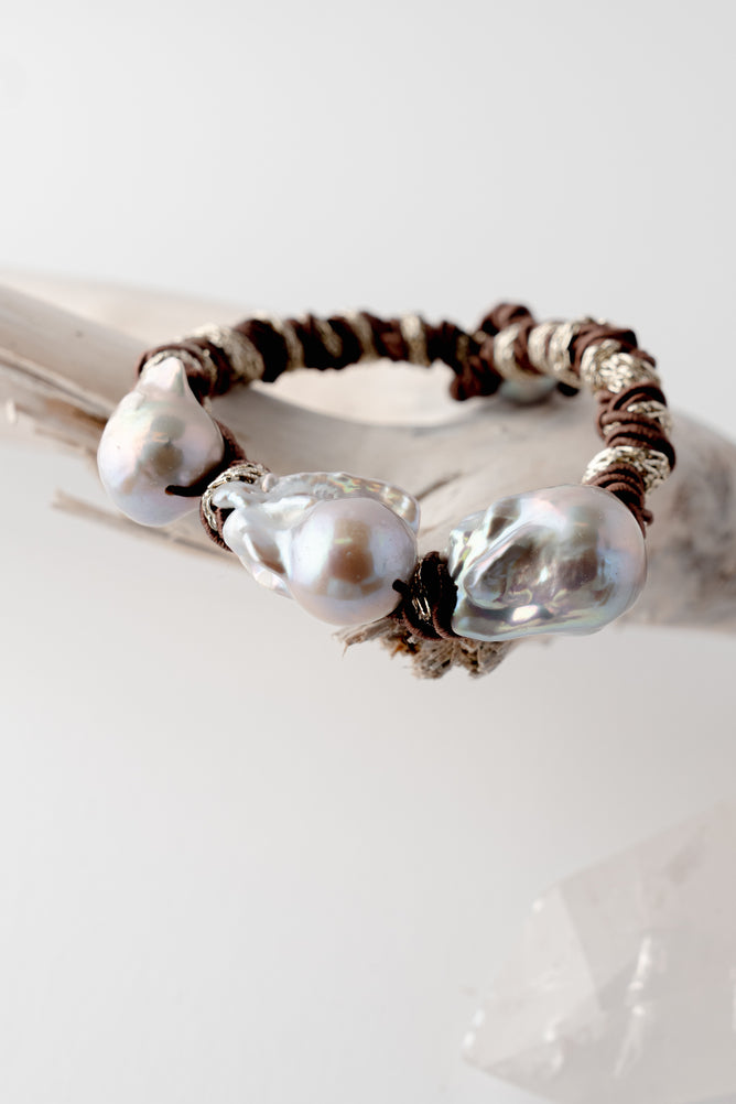 Mela Mina Pearl Bracelet 