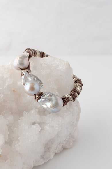 Mela Mina Pearl Bracelet 