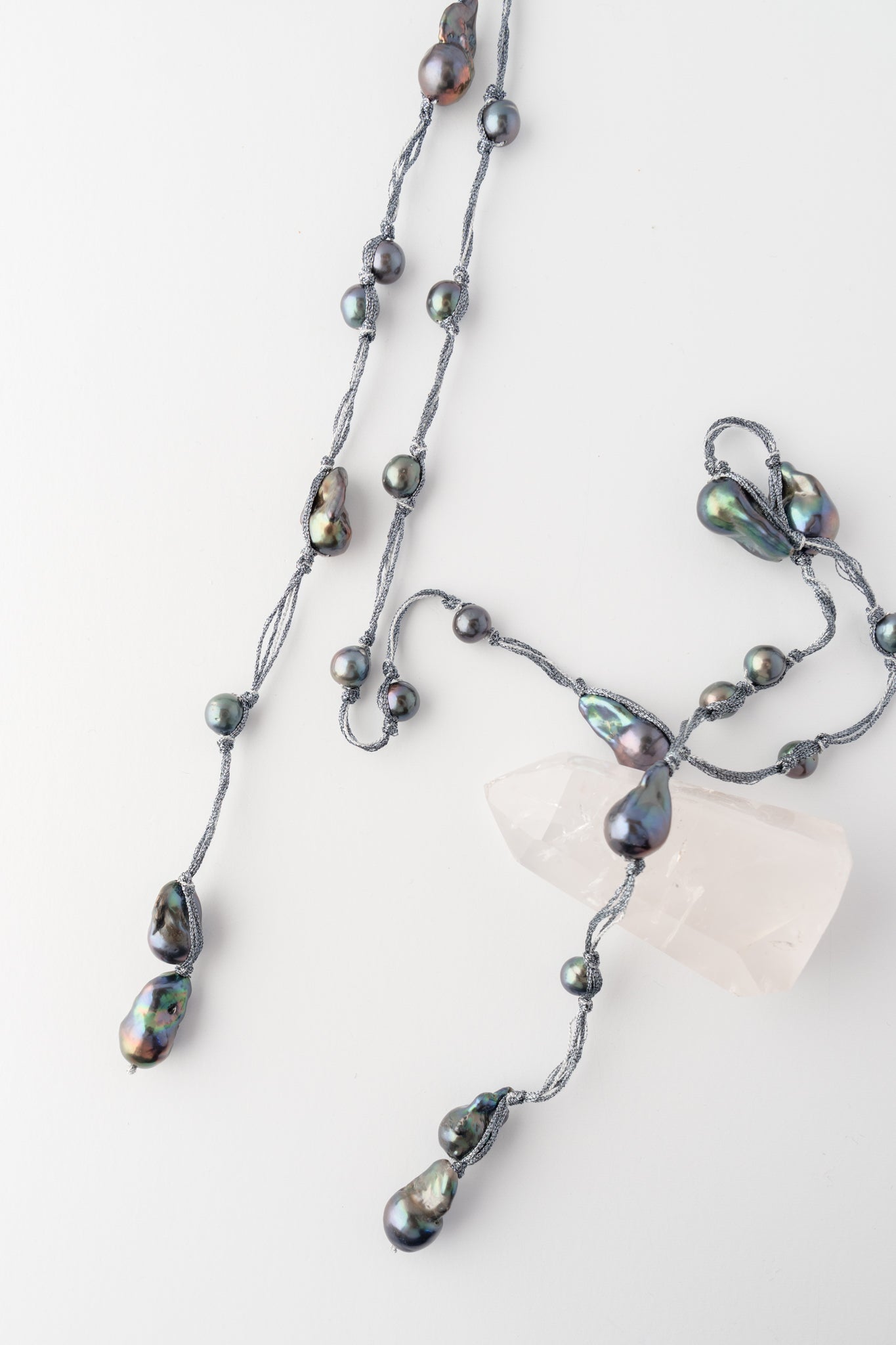 Mela Terra Pearl Necklace, Black/Gold 