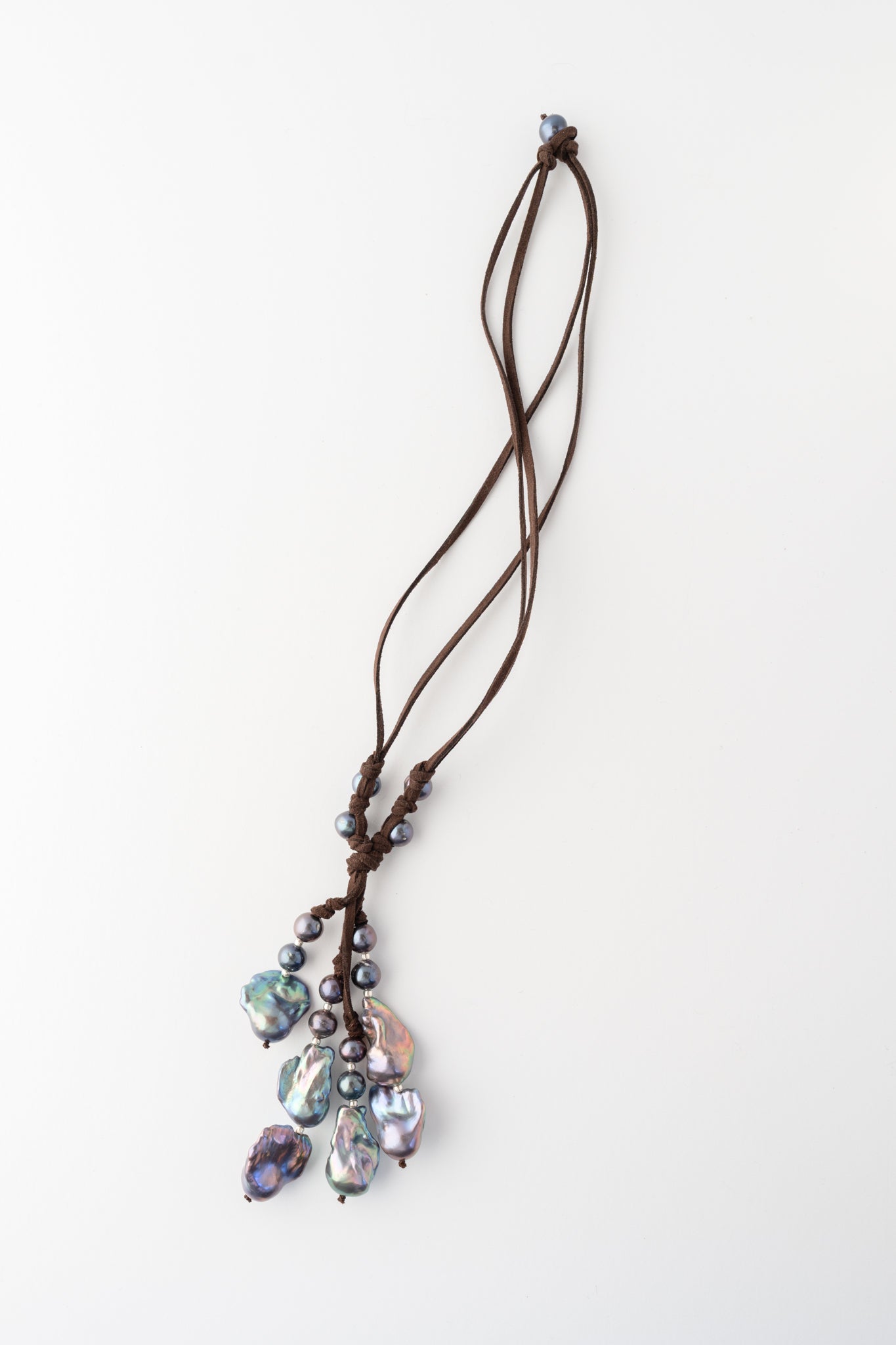 Mela Veda Pearl Necklace 