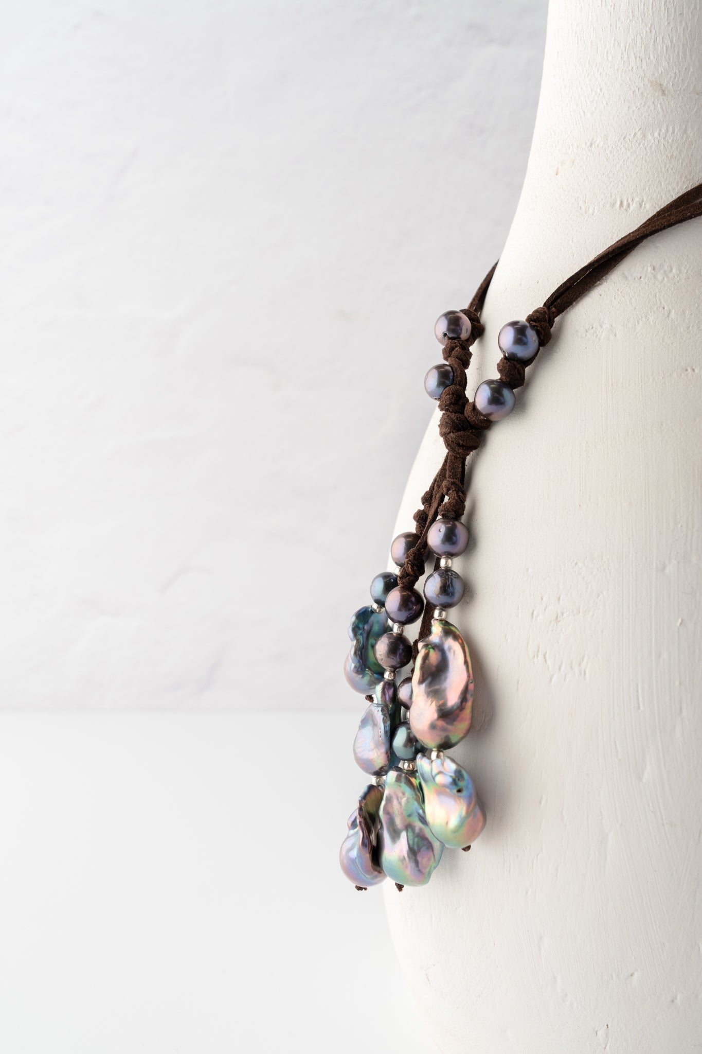 Mela Veda Pearl Necklace 