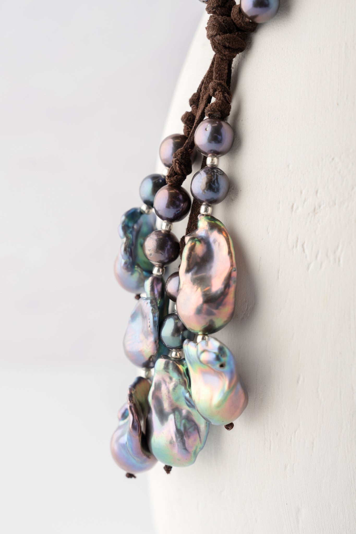 Mela Veda Pearl Necklace 