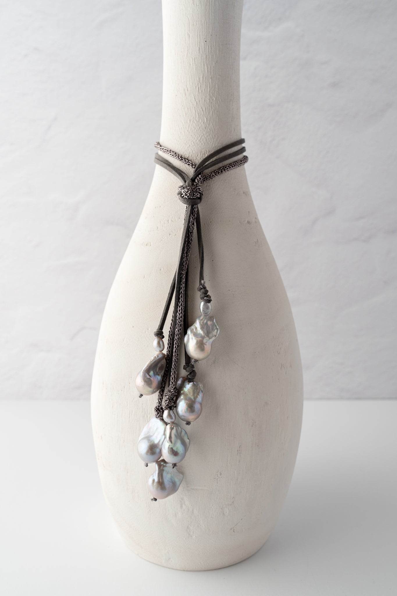 Mela Verity Pearl Necklace 