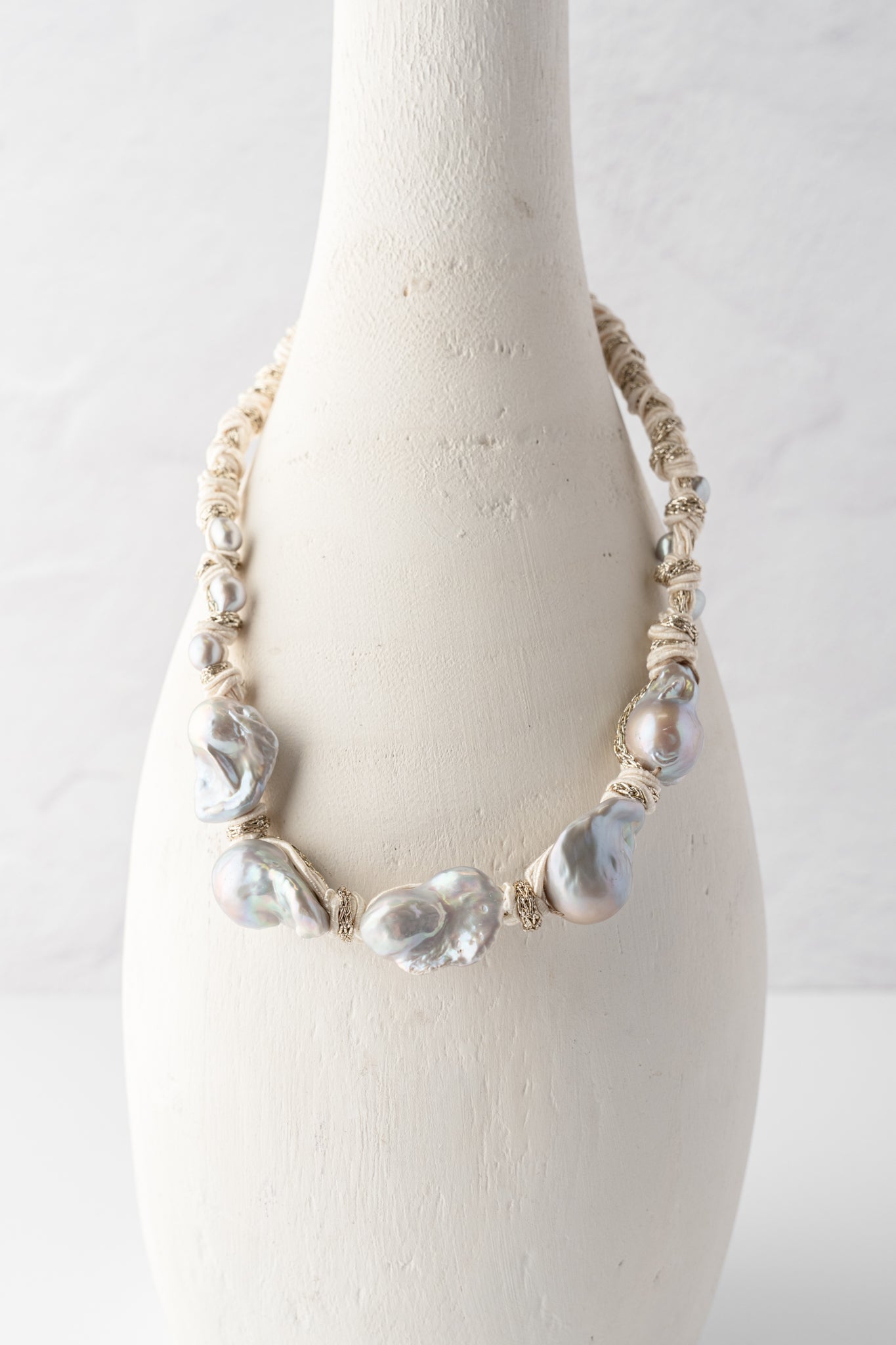 Mela Trullo Pearl Necklace 