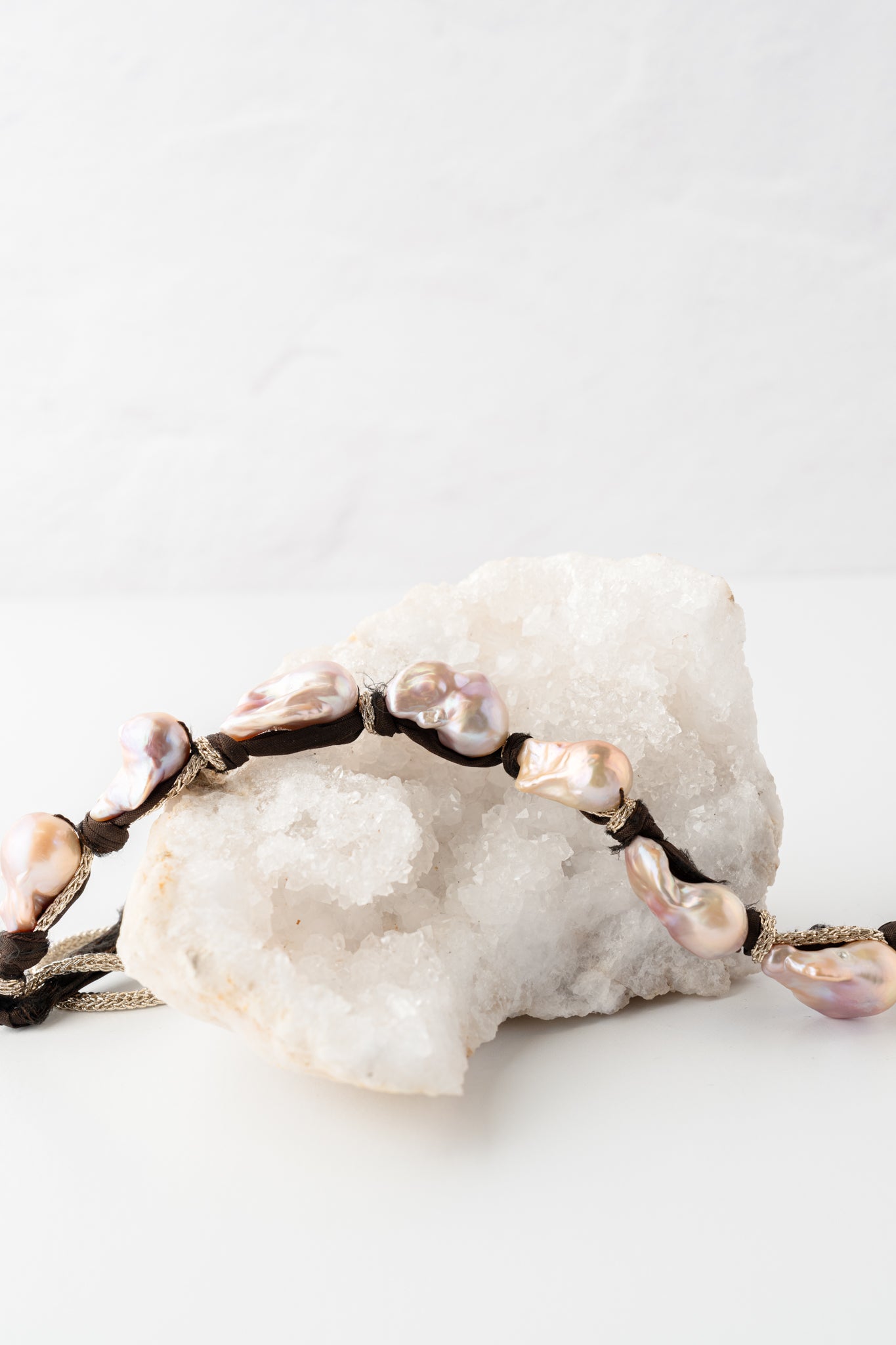 Mela Morgan Pearl Necklace - Brown 