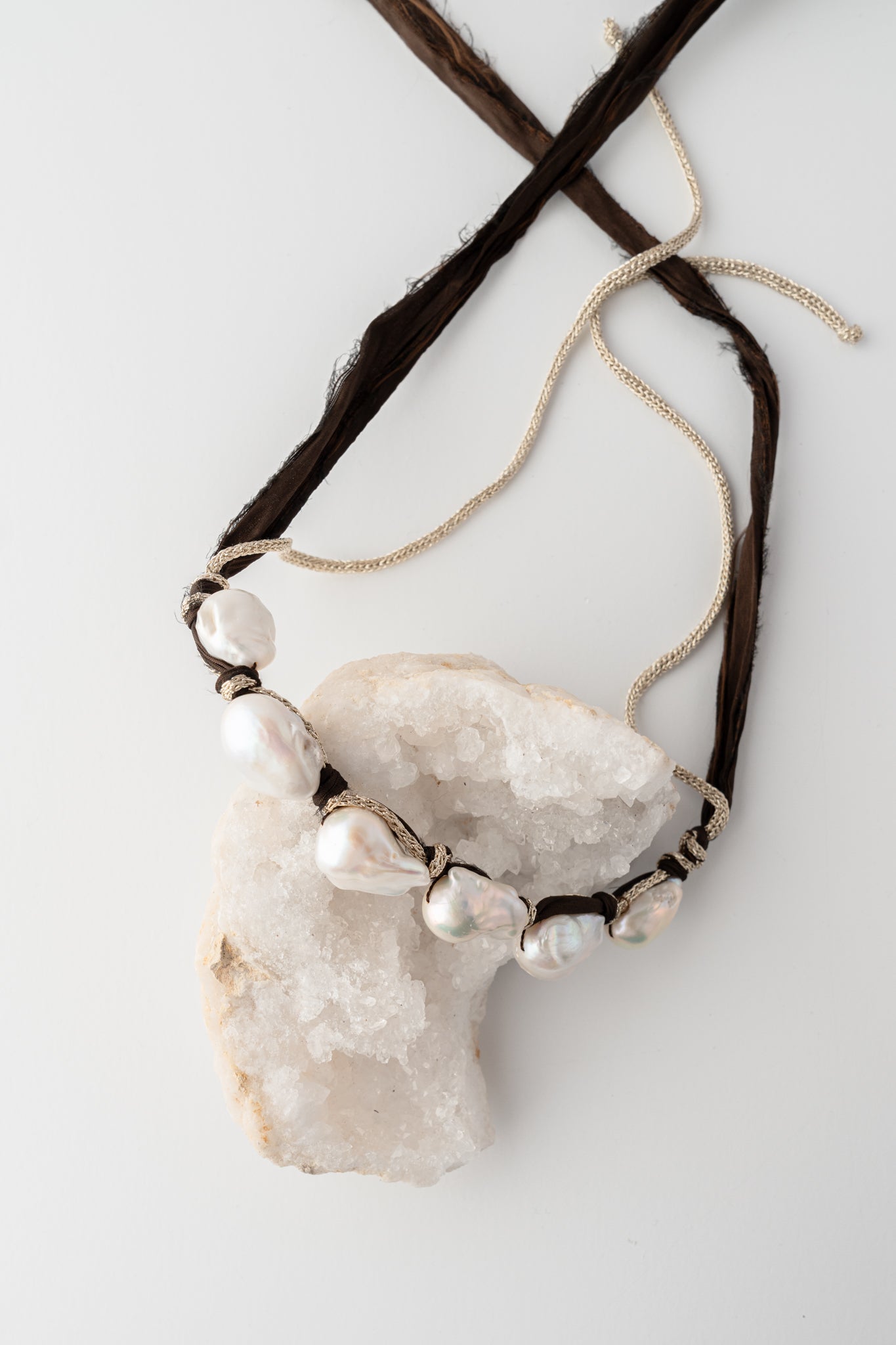 Mela Morgan Pearl Necklace - White 