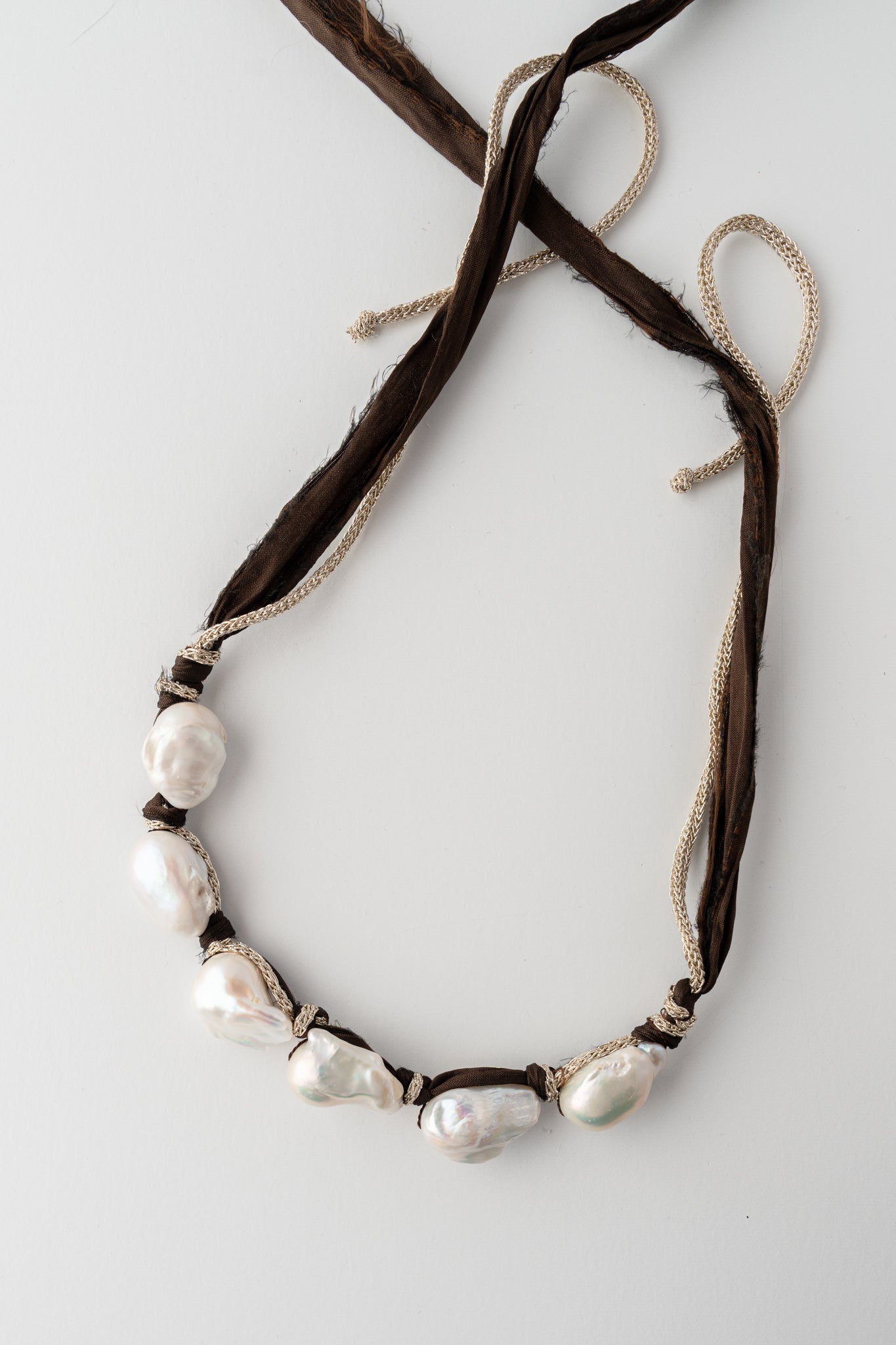 Mela Morgan Pearl Necklace - White 