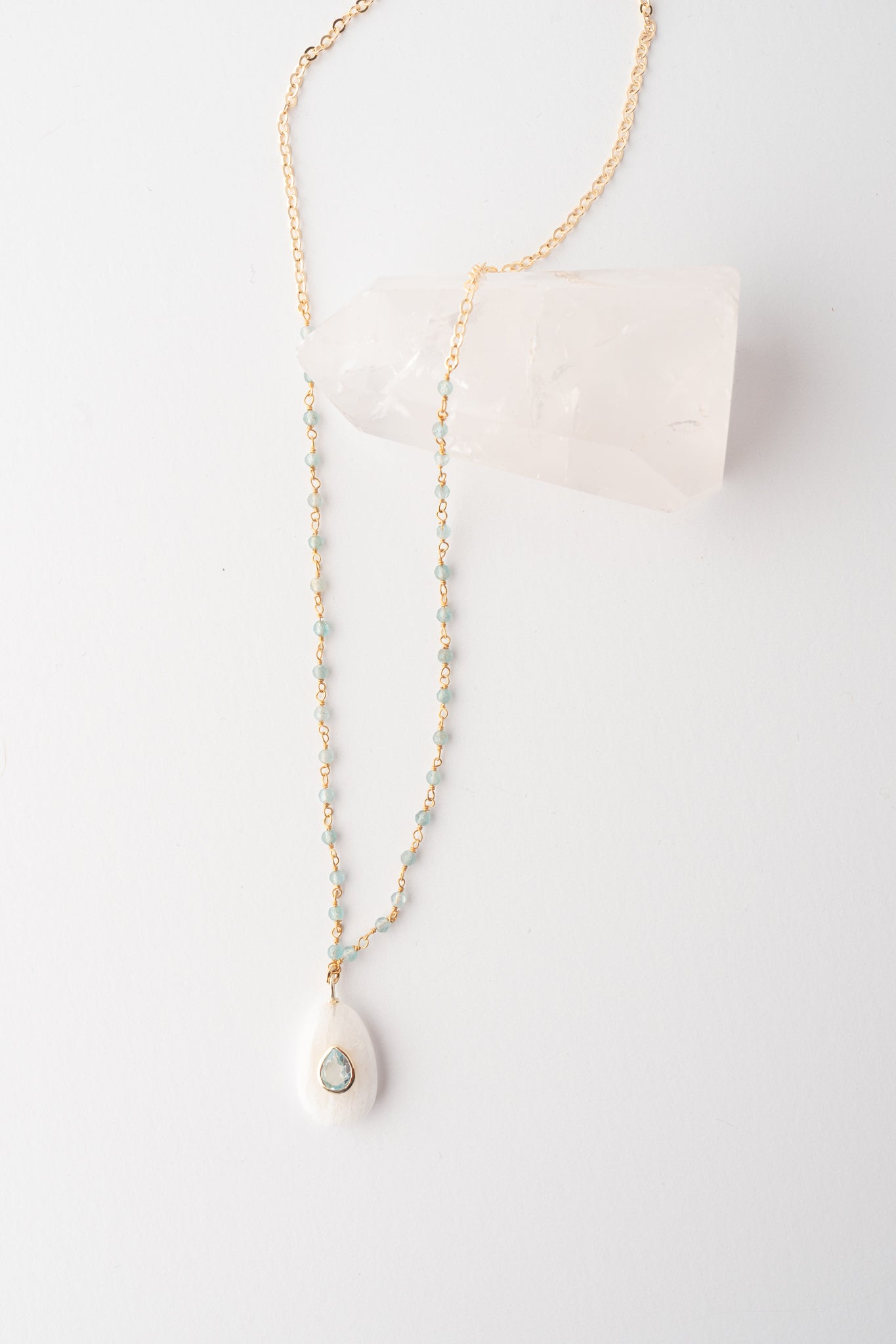 Native Gem Amulet Rainbow Moonstone Necklace 