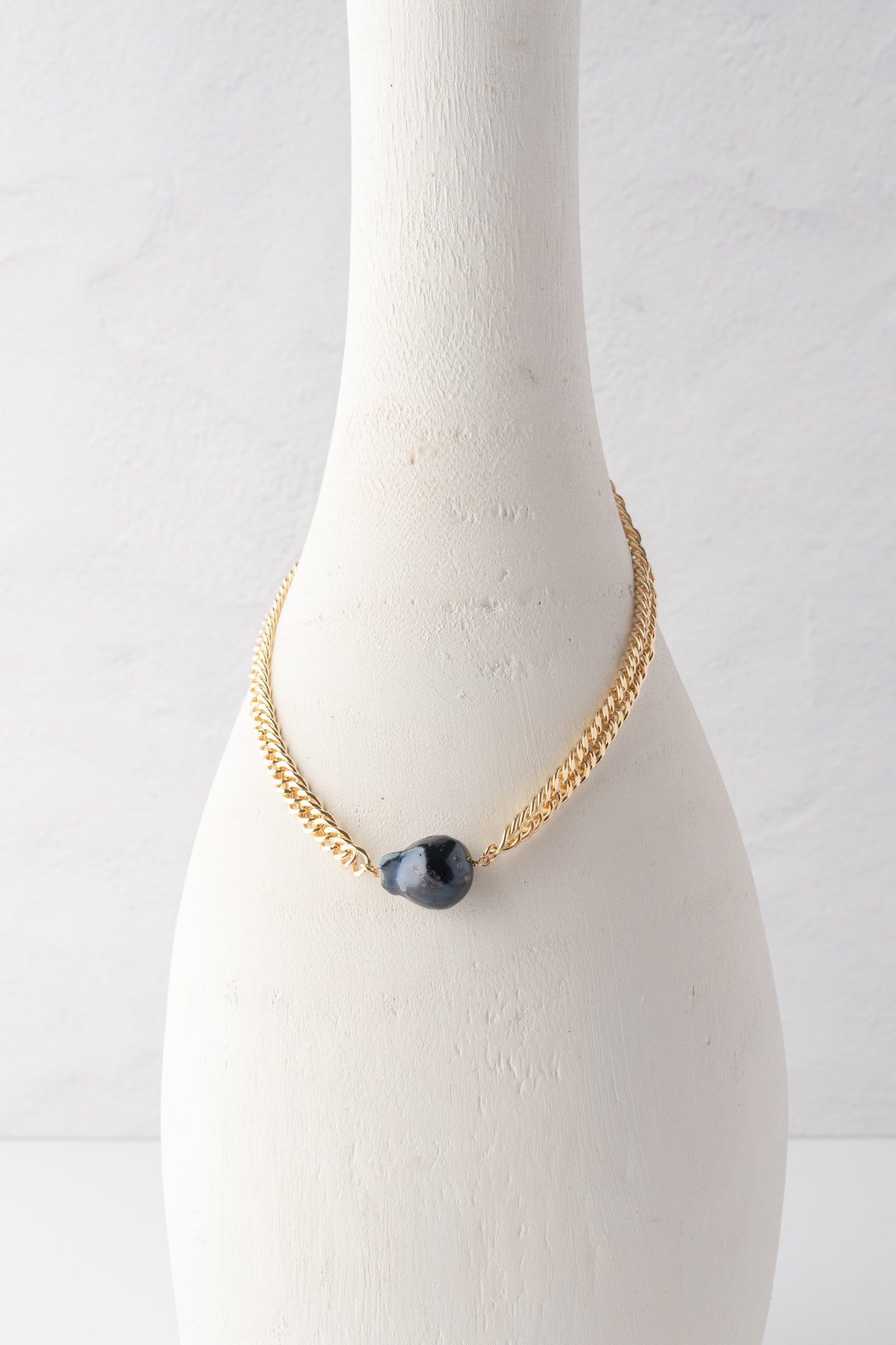 Native Gem Bling Pearl Necklace, Black 