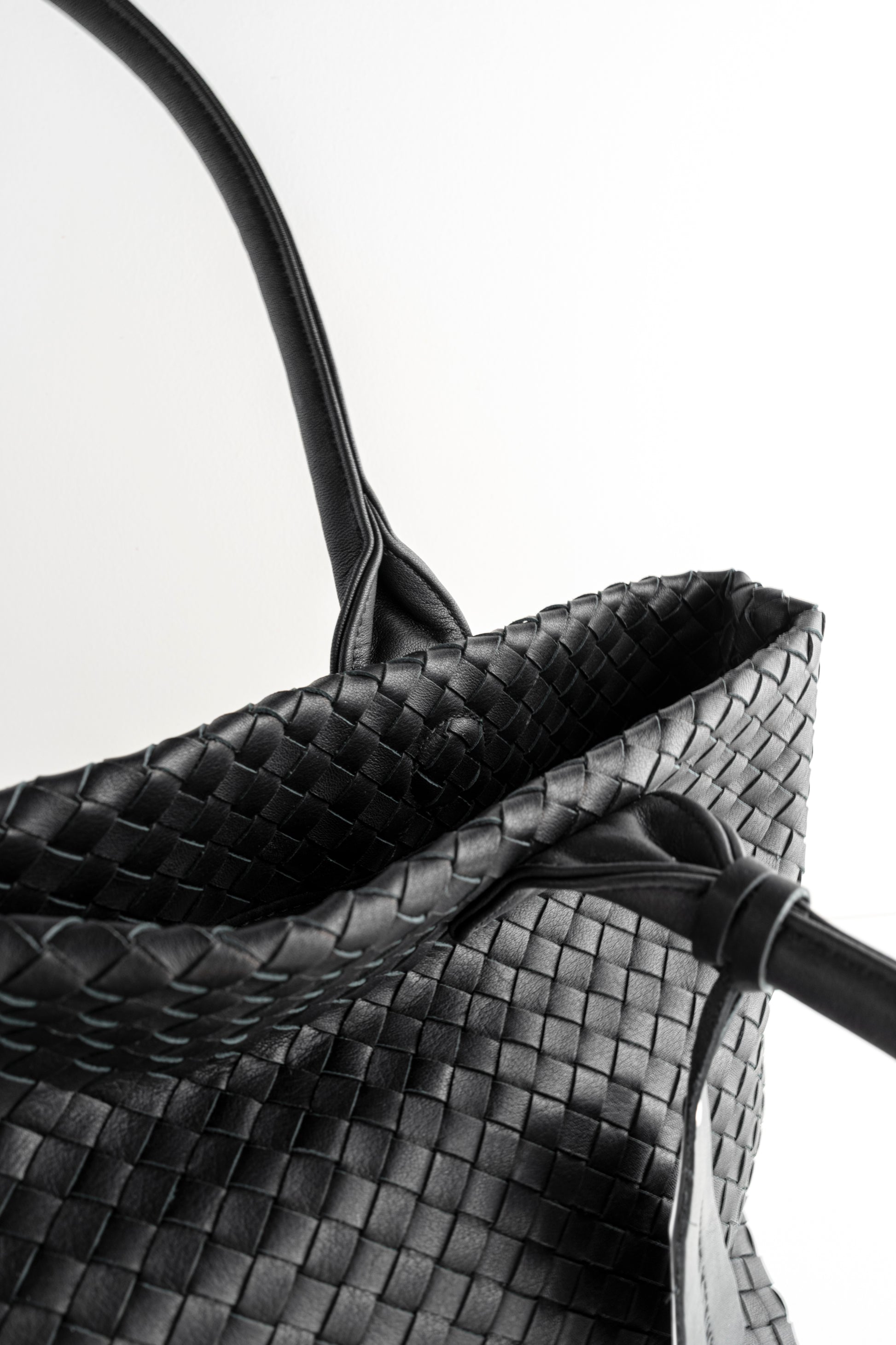 Daniella Lehavi Noelle Woven Tote - Black 