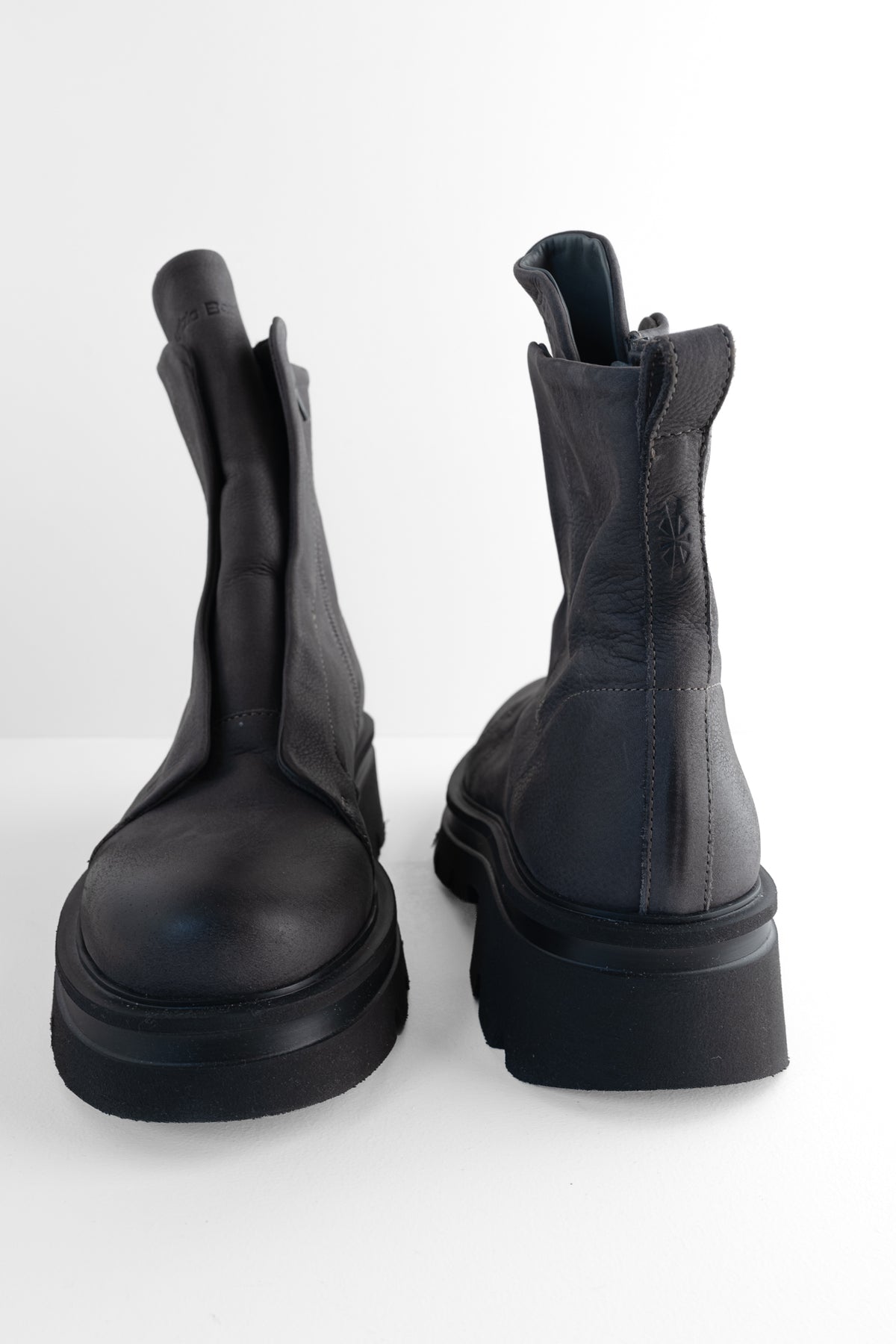 Patrizia Bonfanti Kuni No Lace Boot, Fumo Gray 