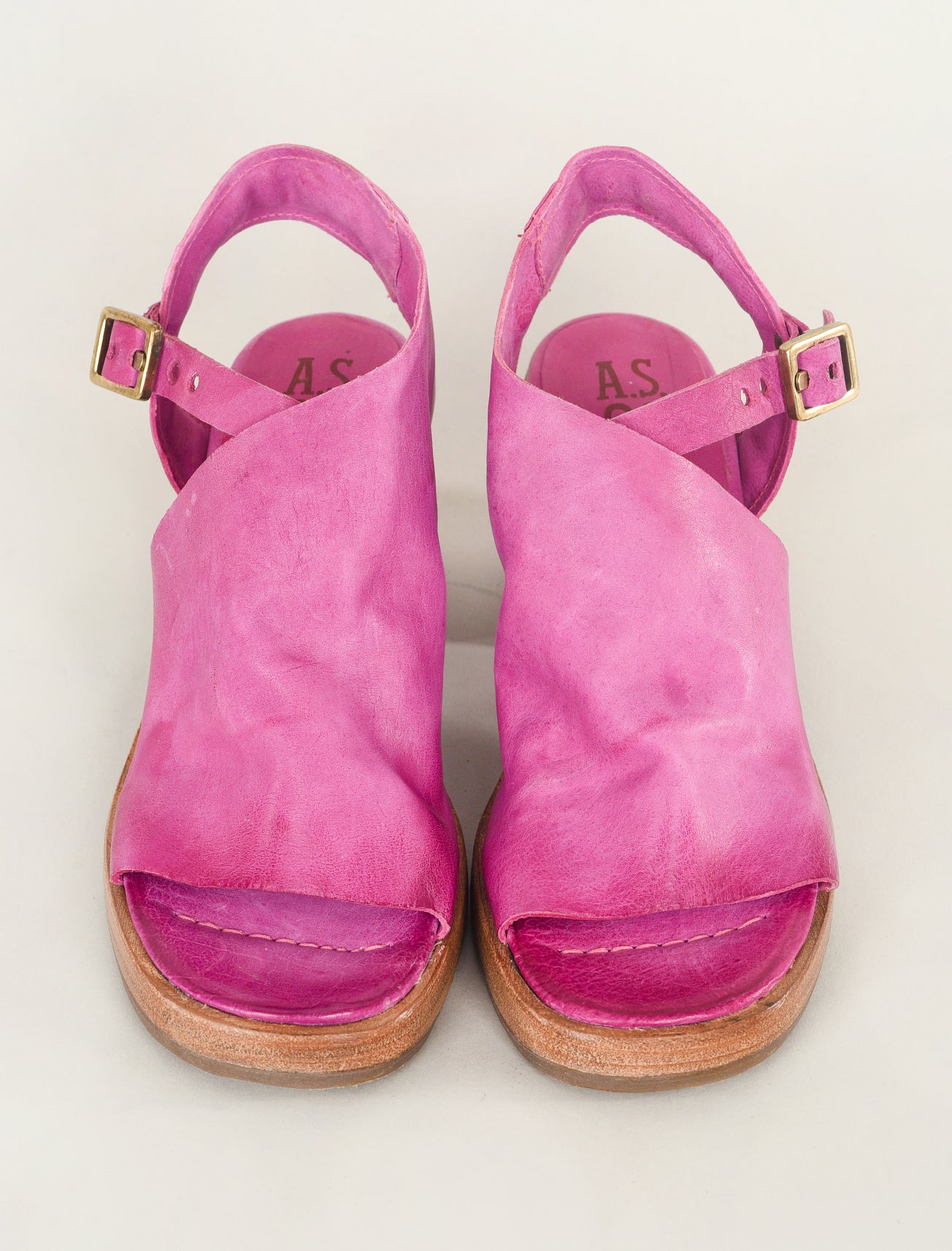 A.S. 98 Aston Wedge, Fuchsia 