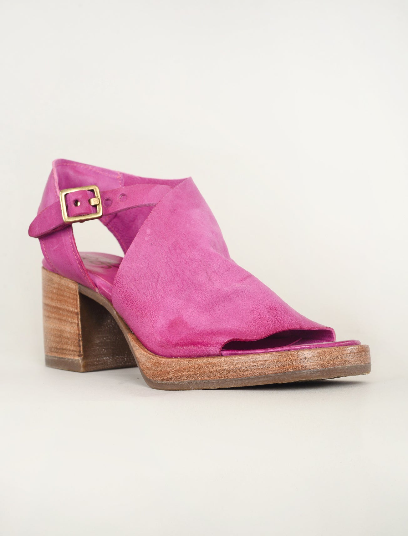 A.S. 98 Aston Wedge, Fuchsia 