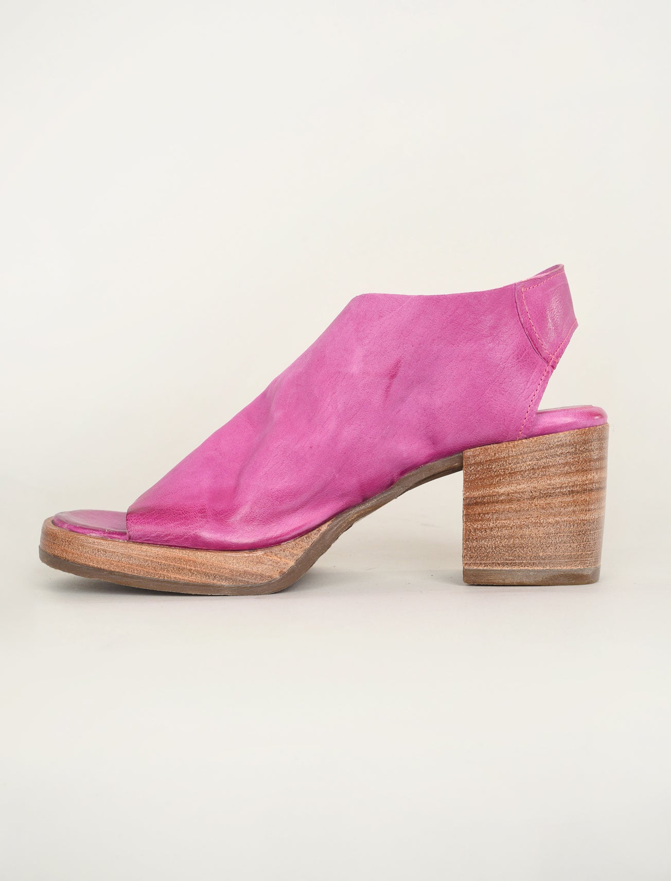 A.S. 98 Aston Wedge, Fuchsia 