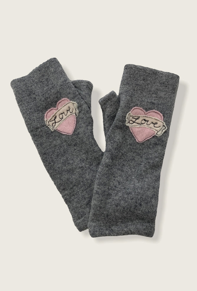 Recycled Cashmere Handwarmers, Love Heart/Pink on Gray