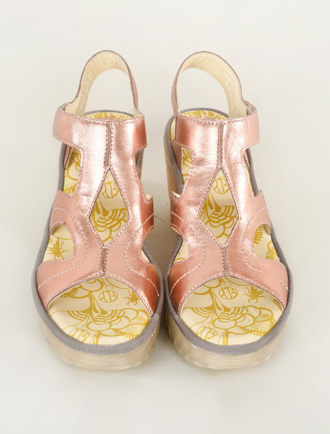 Fly London Yotu Wedge, Blush Gold 