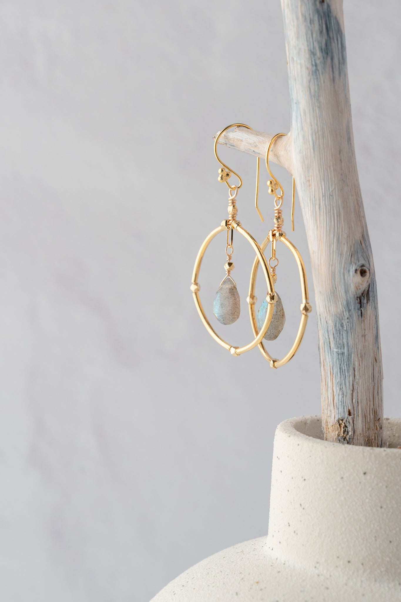 Robindira Unsworth Gold Hoop/Lab Dangle Earring 
