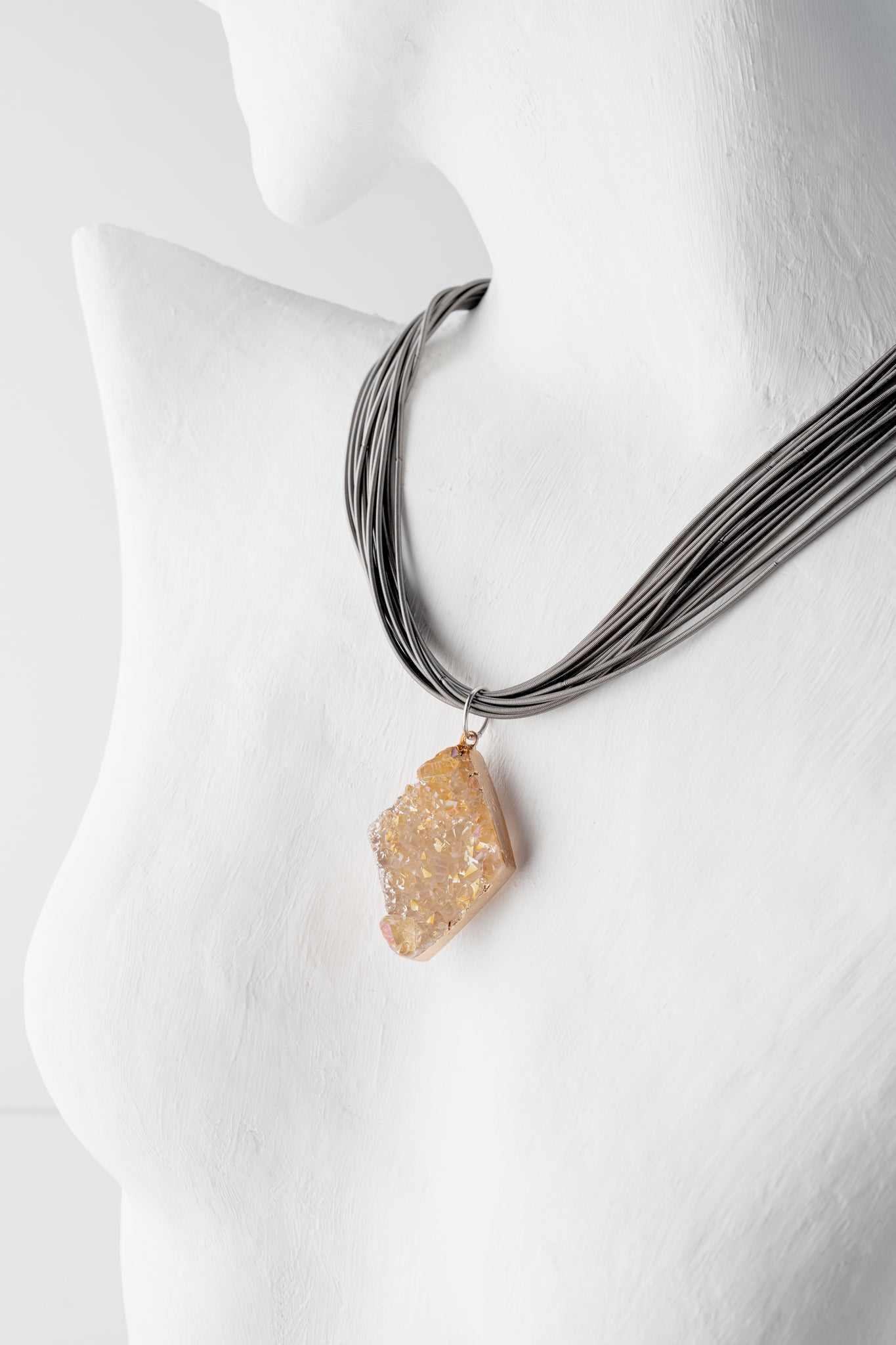 Sea Lily Kara Crystal Necklace 