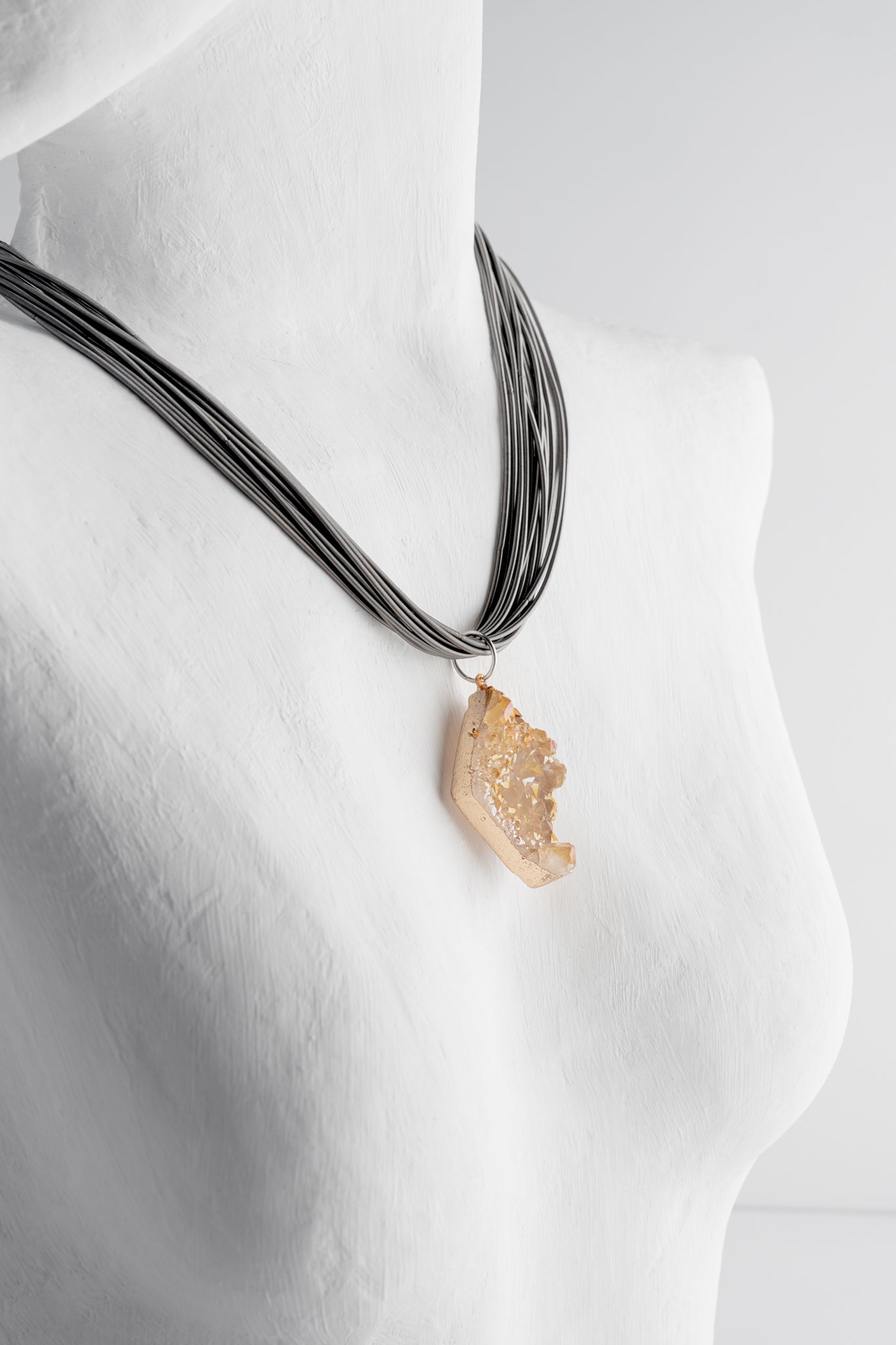 Sea Lily Kara Crystal Necklace 