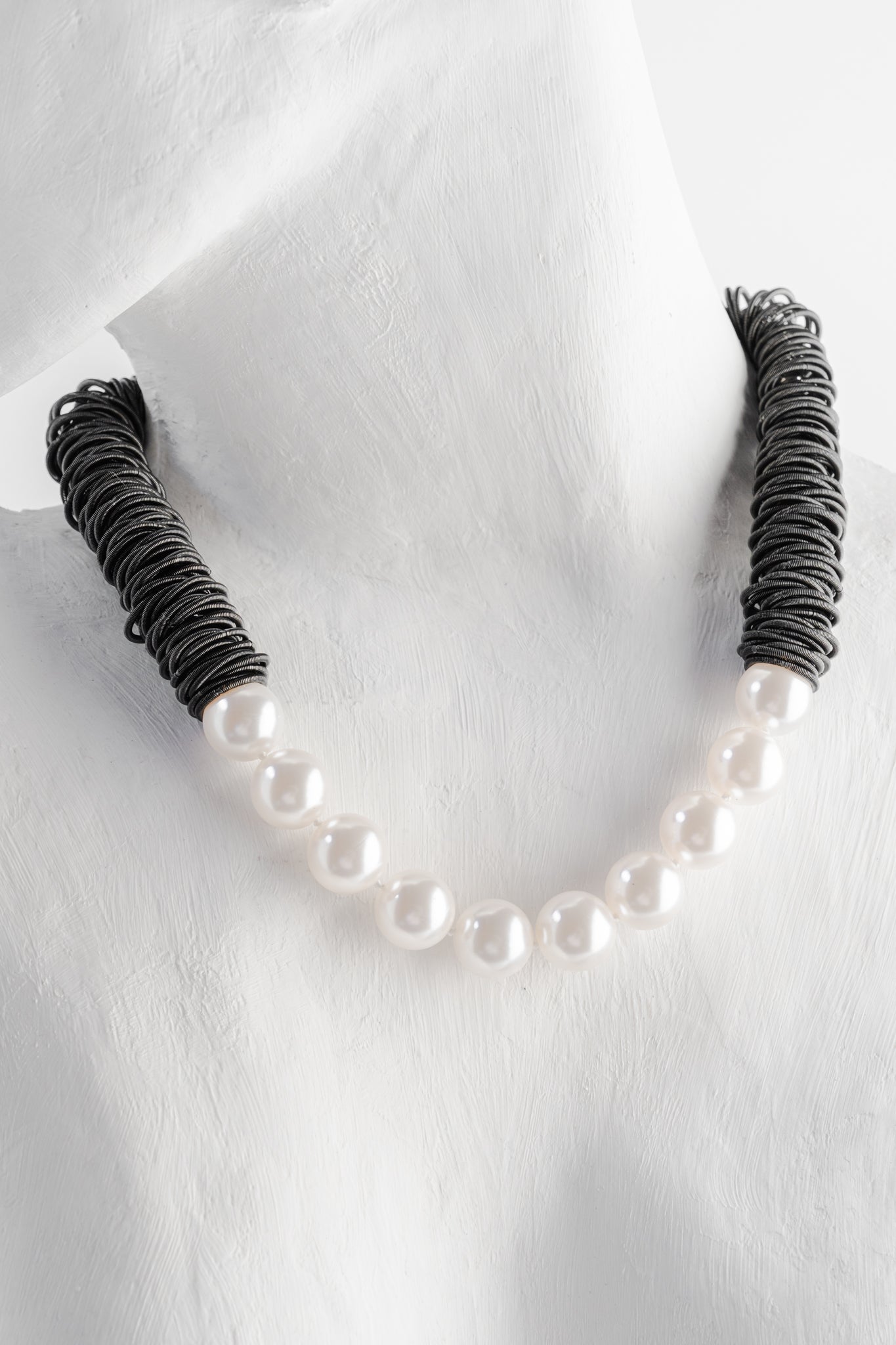 Sea Lily Cari Necklace 