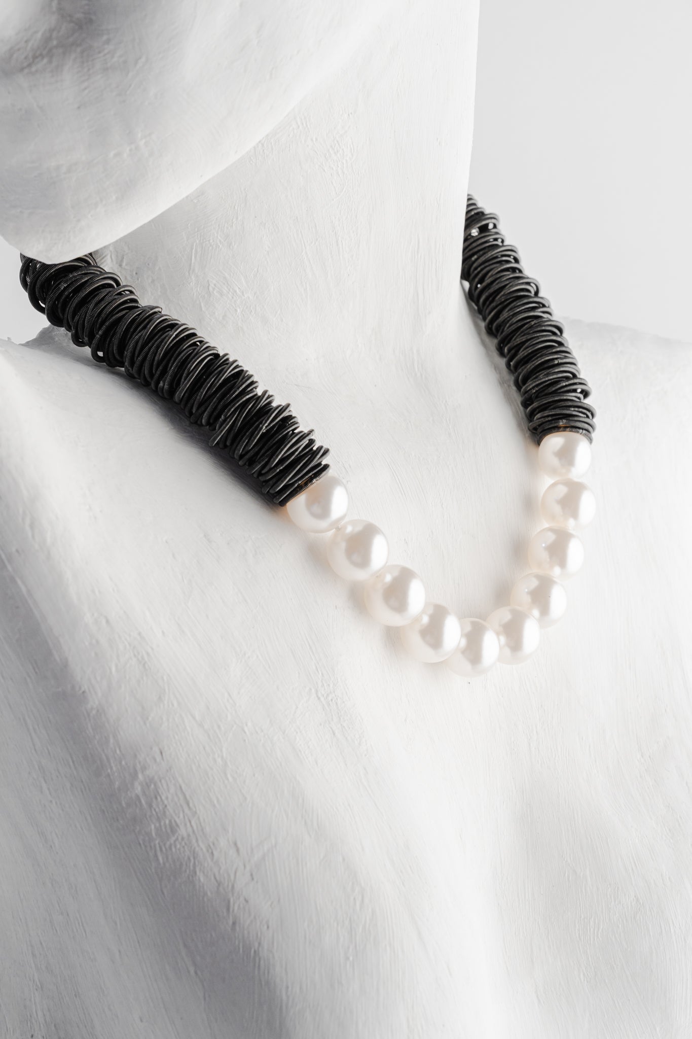 Sea Lily Cari Necklace 