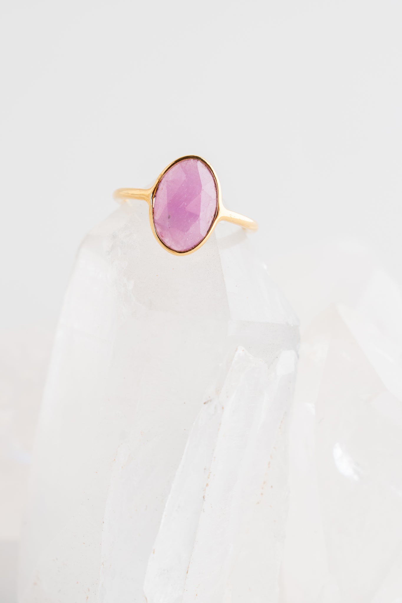 Evie Lou Anahita Ring, Red/Pink 