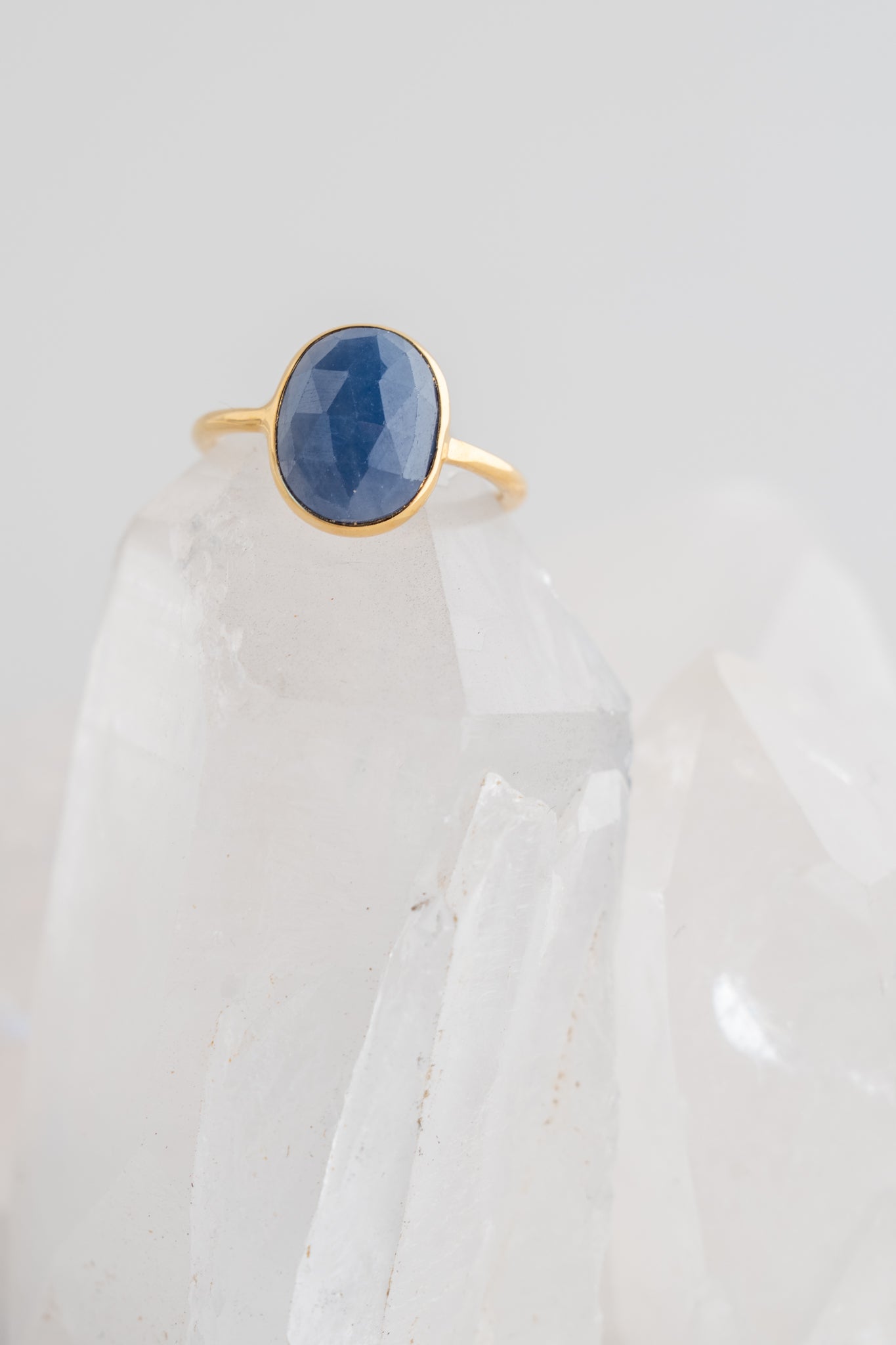 Evie Lou Anahita Ring, Gold/Blue 