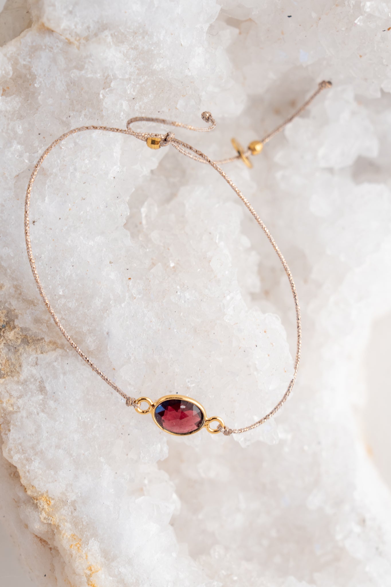 Evie Lou Magali Bracelet, Garnet 