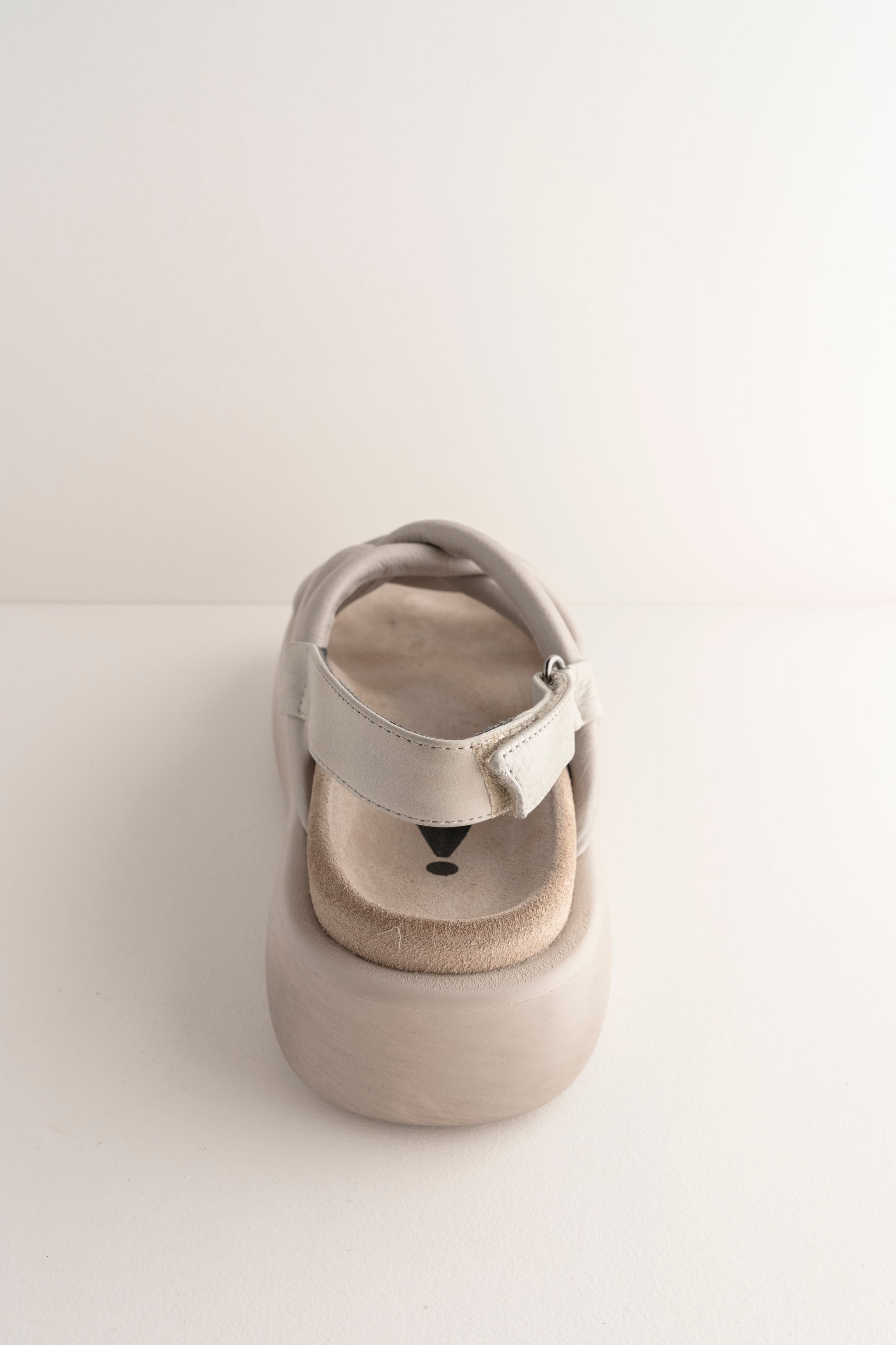 Sort Aarhus Akoya Slingback Platform, Perla 
