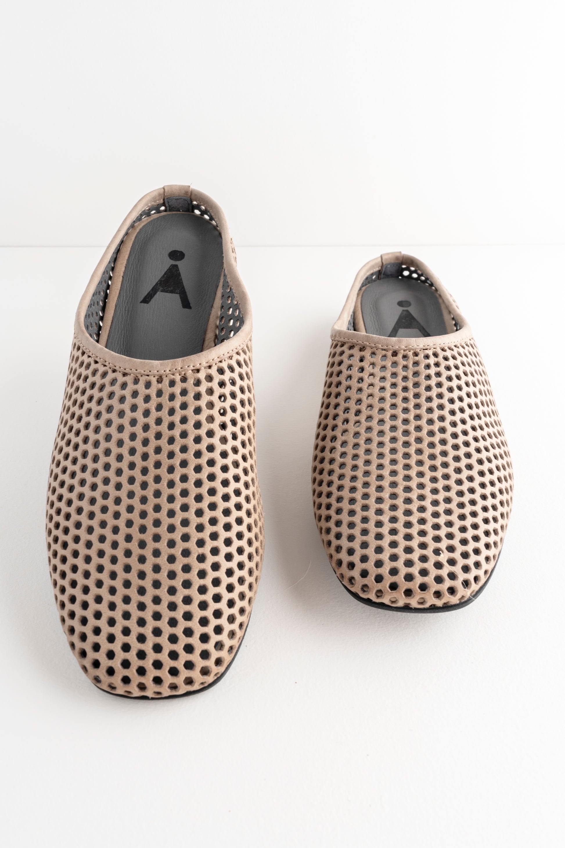 Sort Aarhus Leather Cage Slides, Malto 