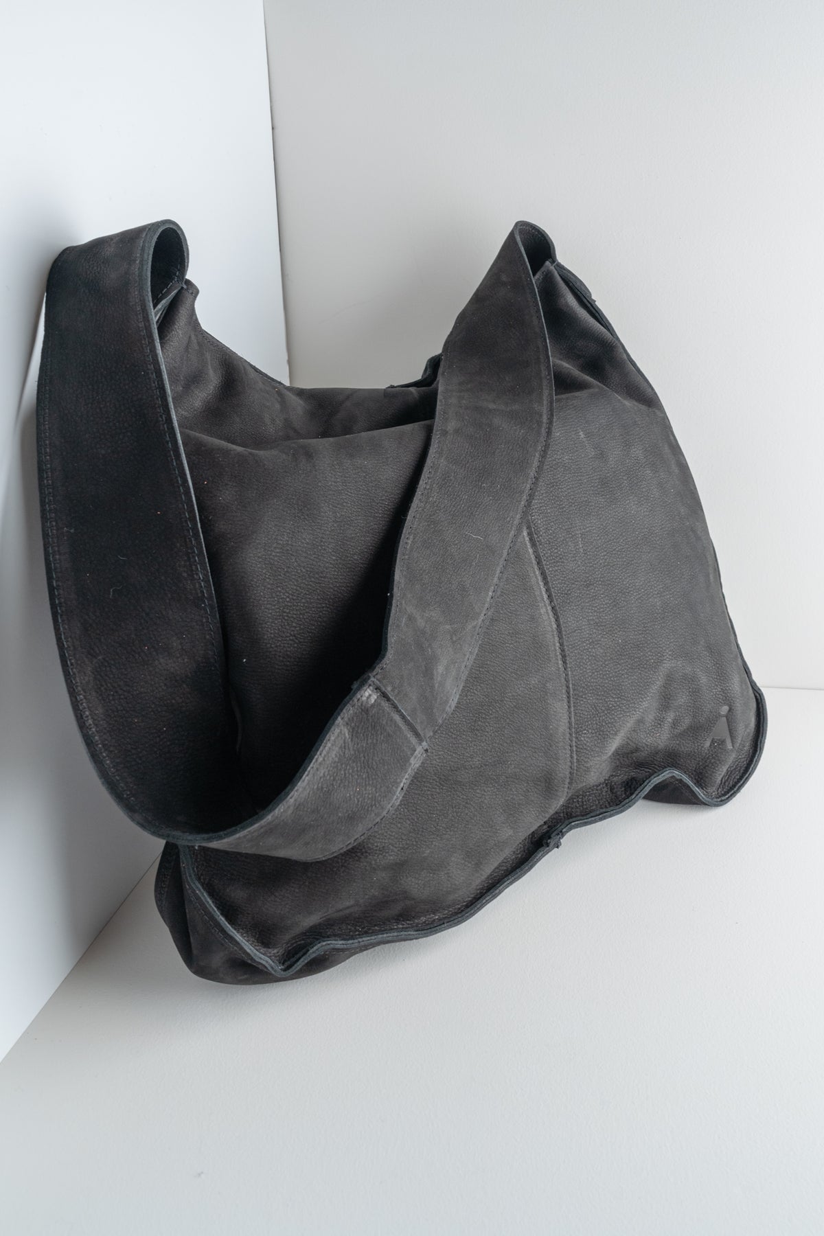 Sort Aarhus Rounded Handbag, Black 