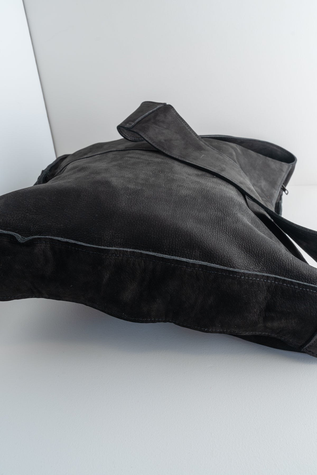 Sort Aarhus Rounded Handbag, Black 