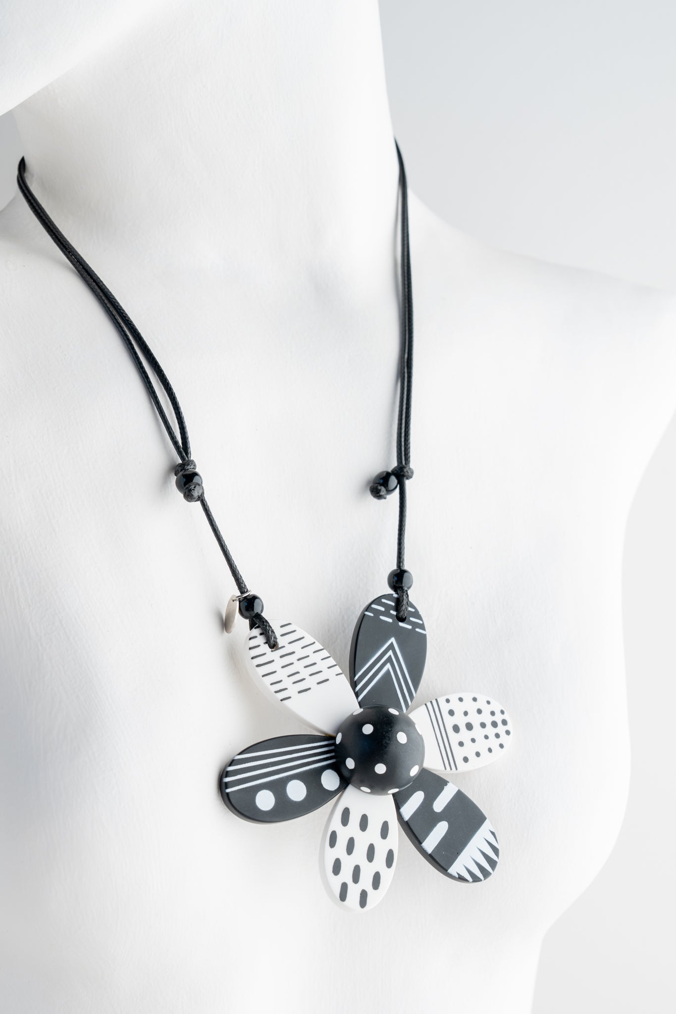 Sylca Designs Garden Flower Pendant, Black and White 