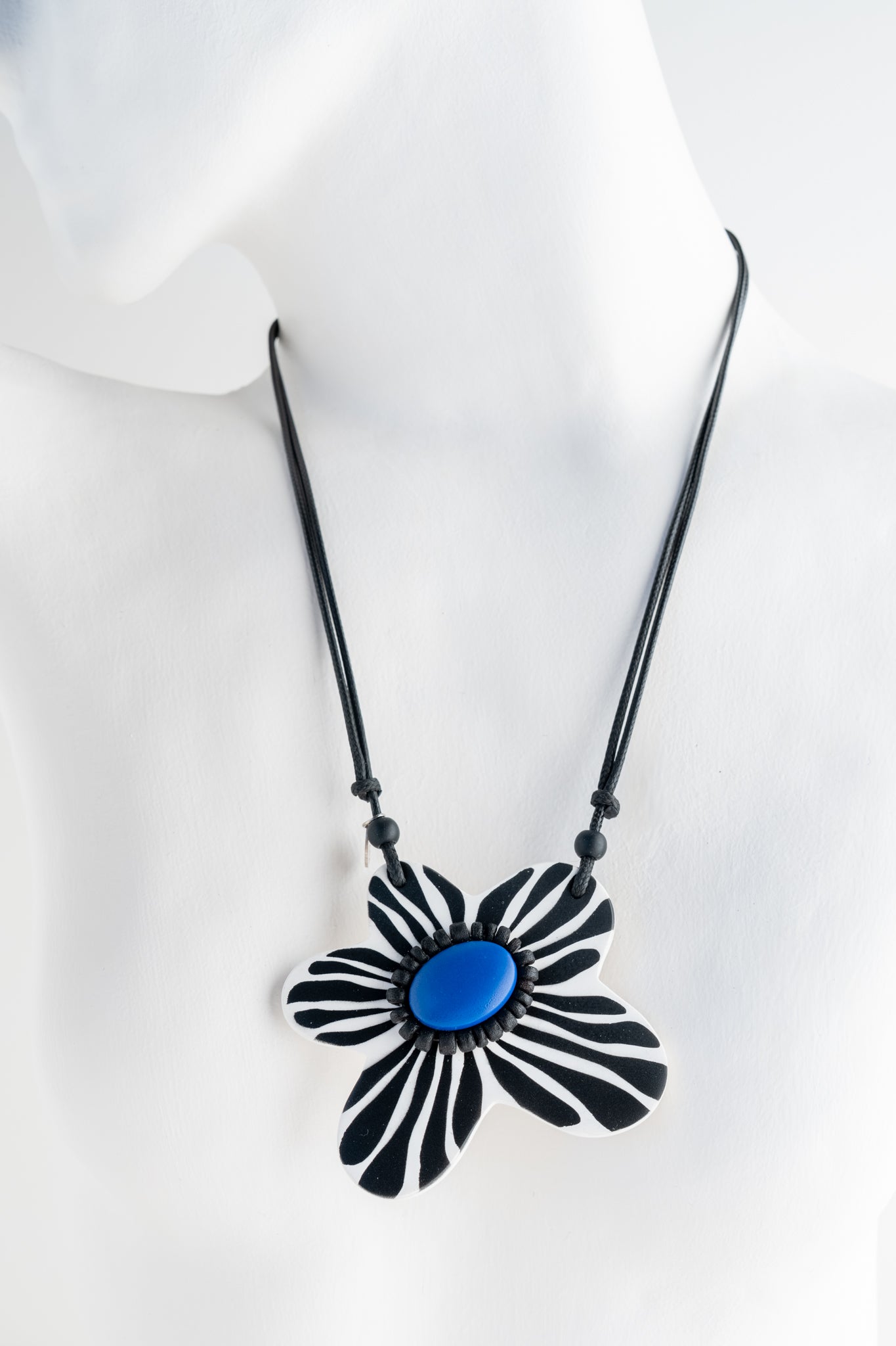 Sylca Designs Bumble Blossom Daisy Pendant, Blue Blue 